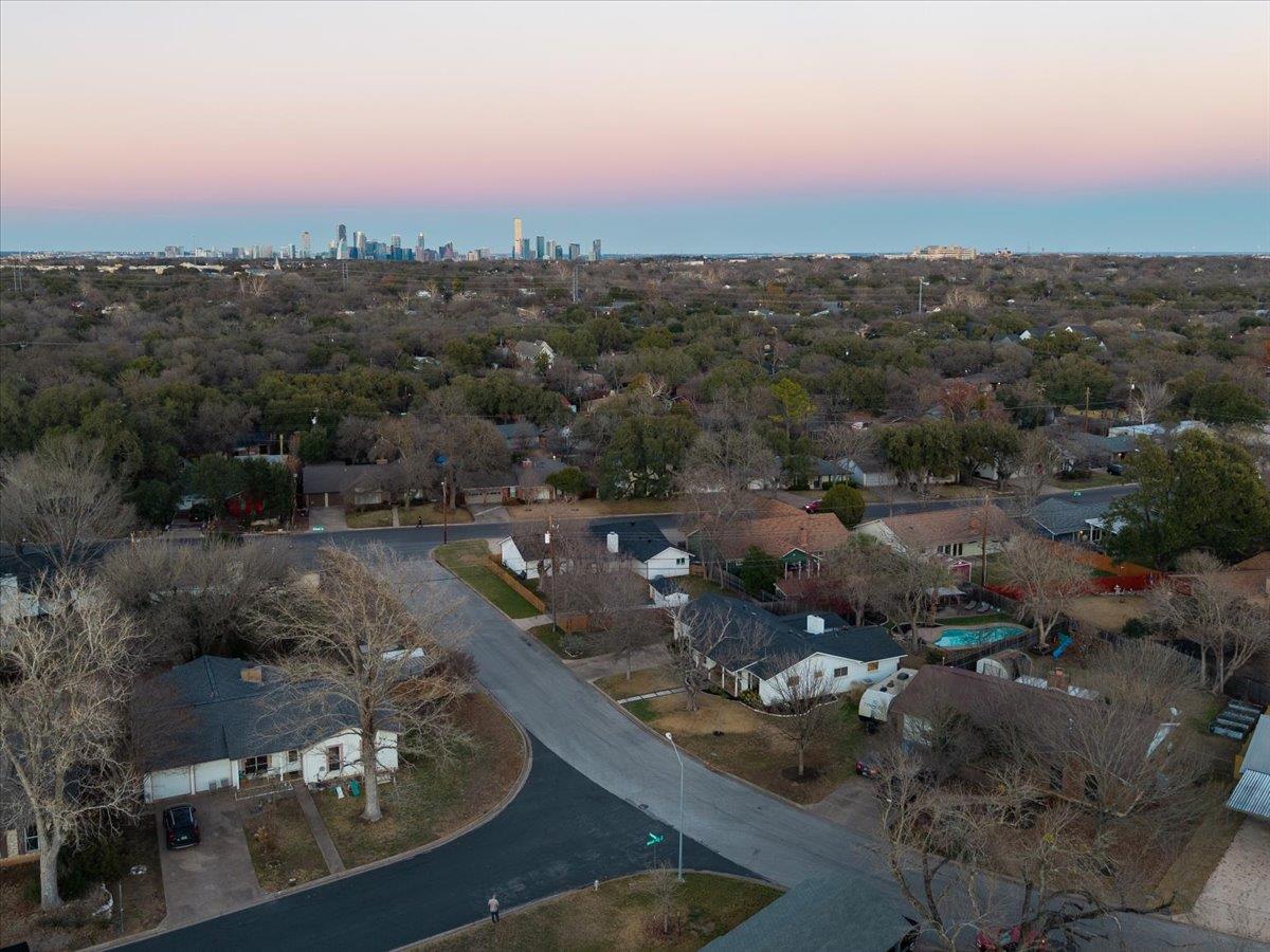 5305 Fairmont Cir, Austin, TX 78745