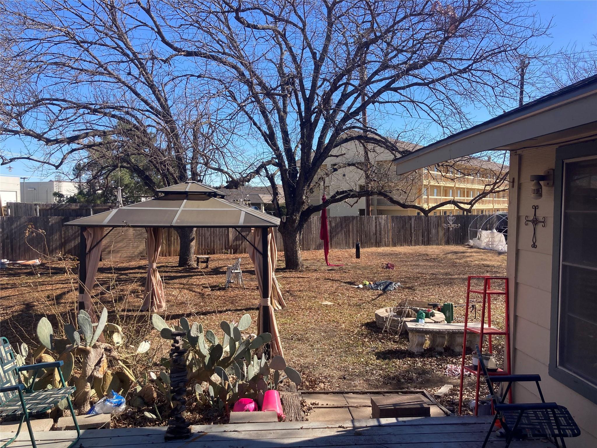 1603 Park Ln, Georgetown, TX 78628