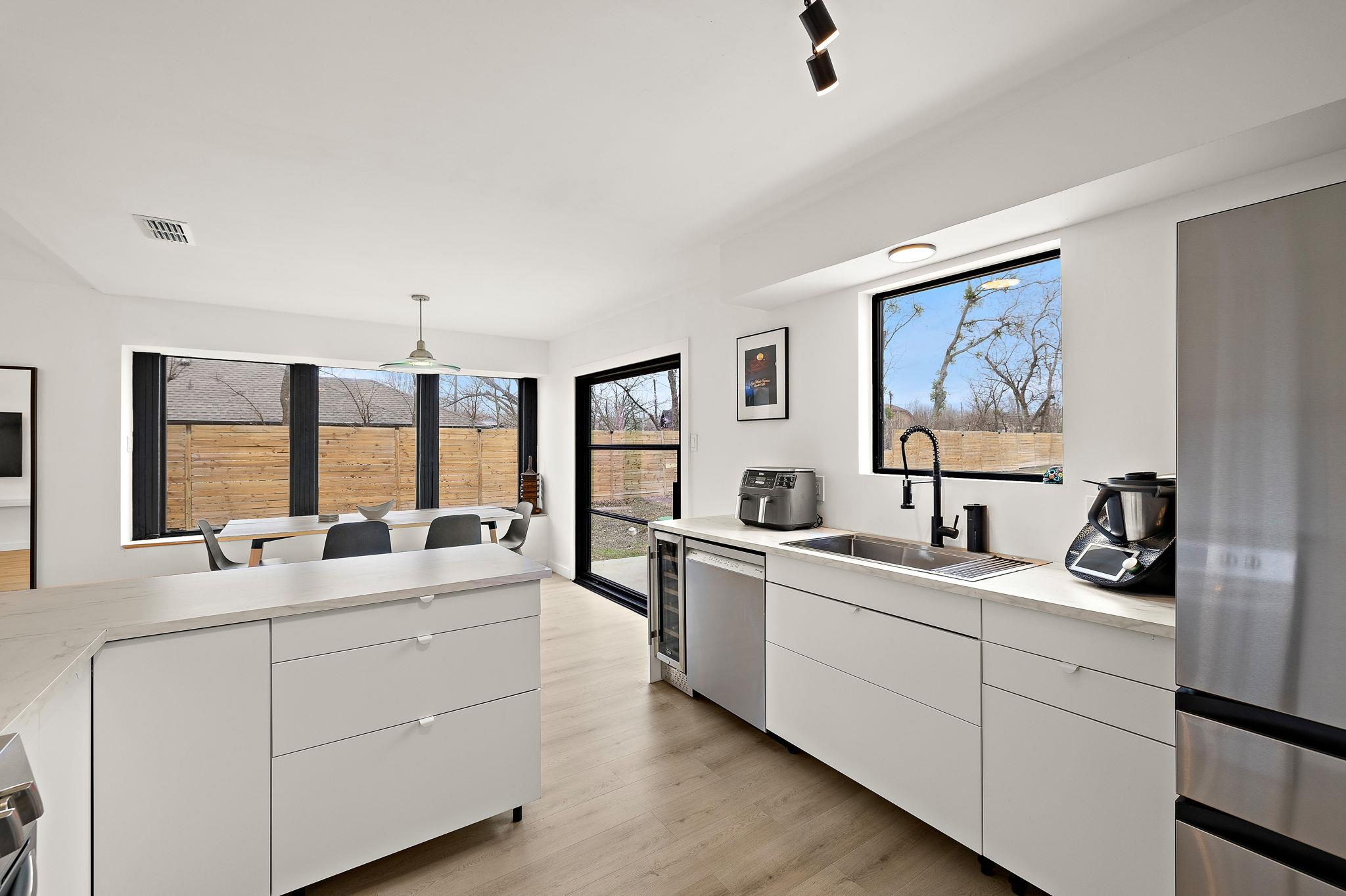 1904 Maple Vista Dr, Pflugerville, TX 78660