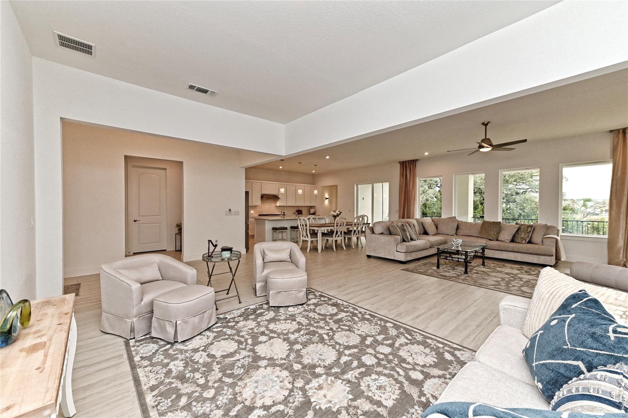 401 Trabuco Bnd, Liberty Hill, TX 78642