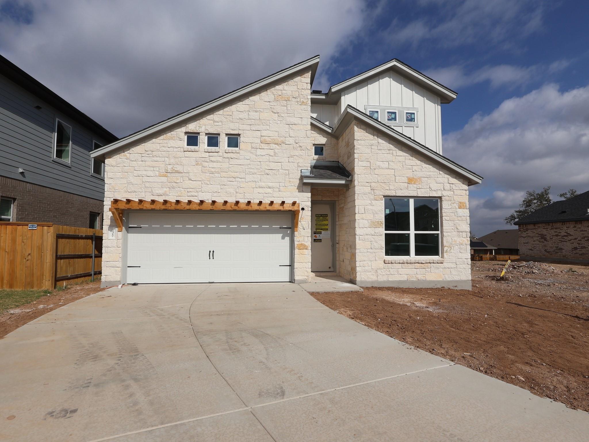 2317 Spokane Dr, Leander, TX 78641