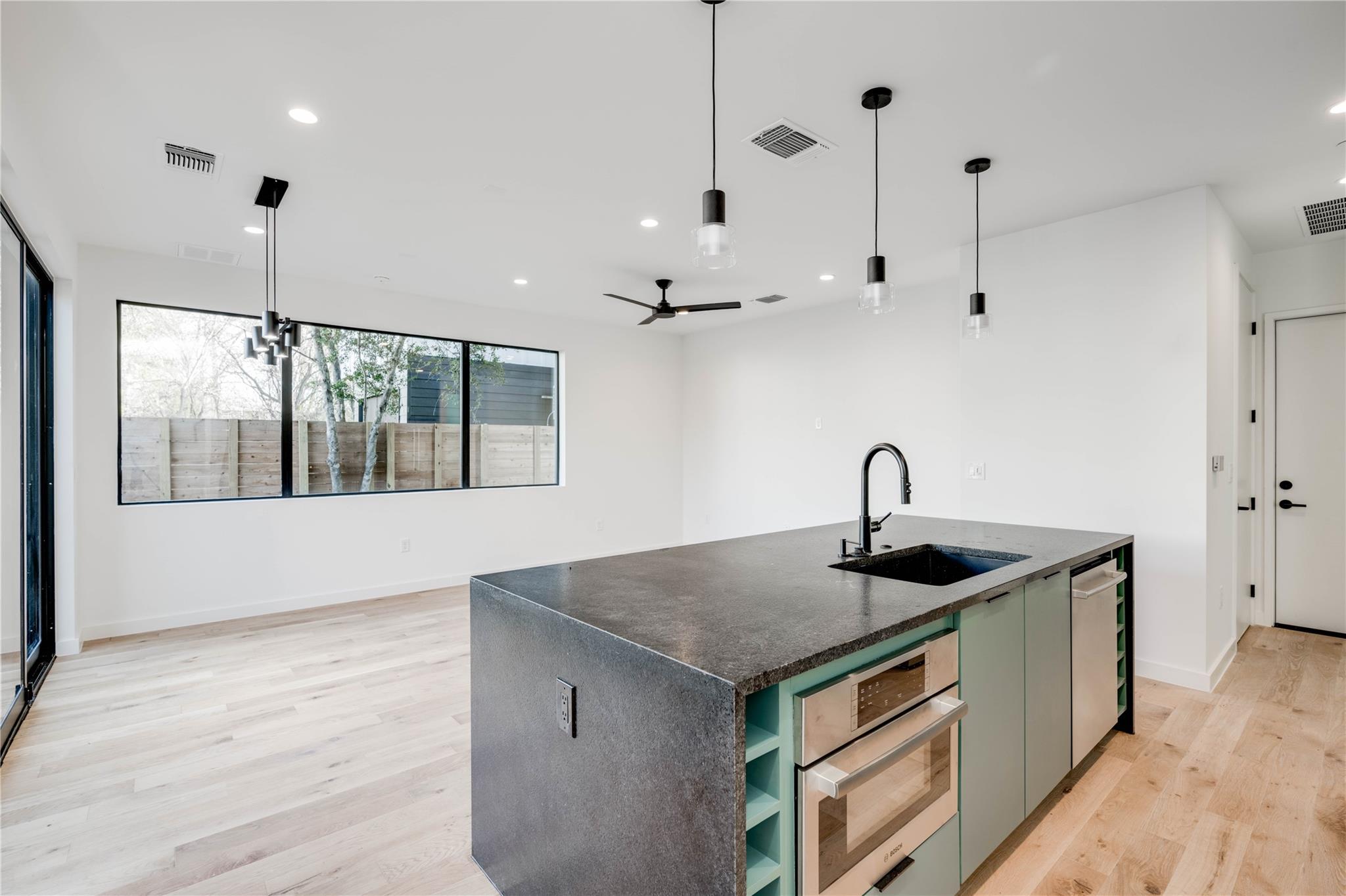 1103 Cherico St # 3A, Austin, TX 78702