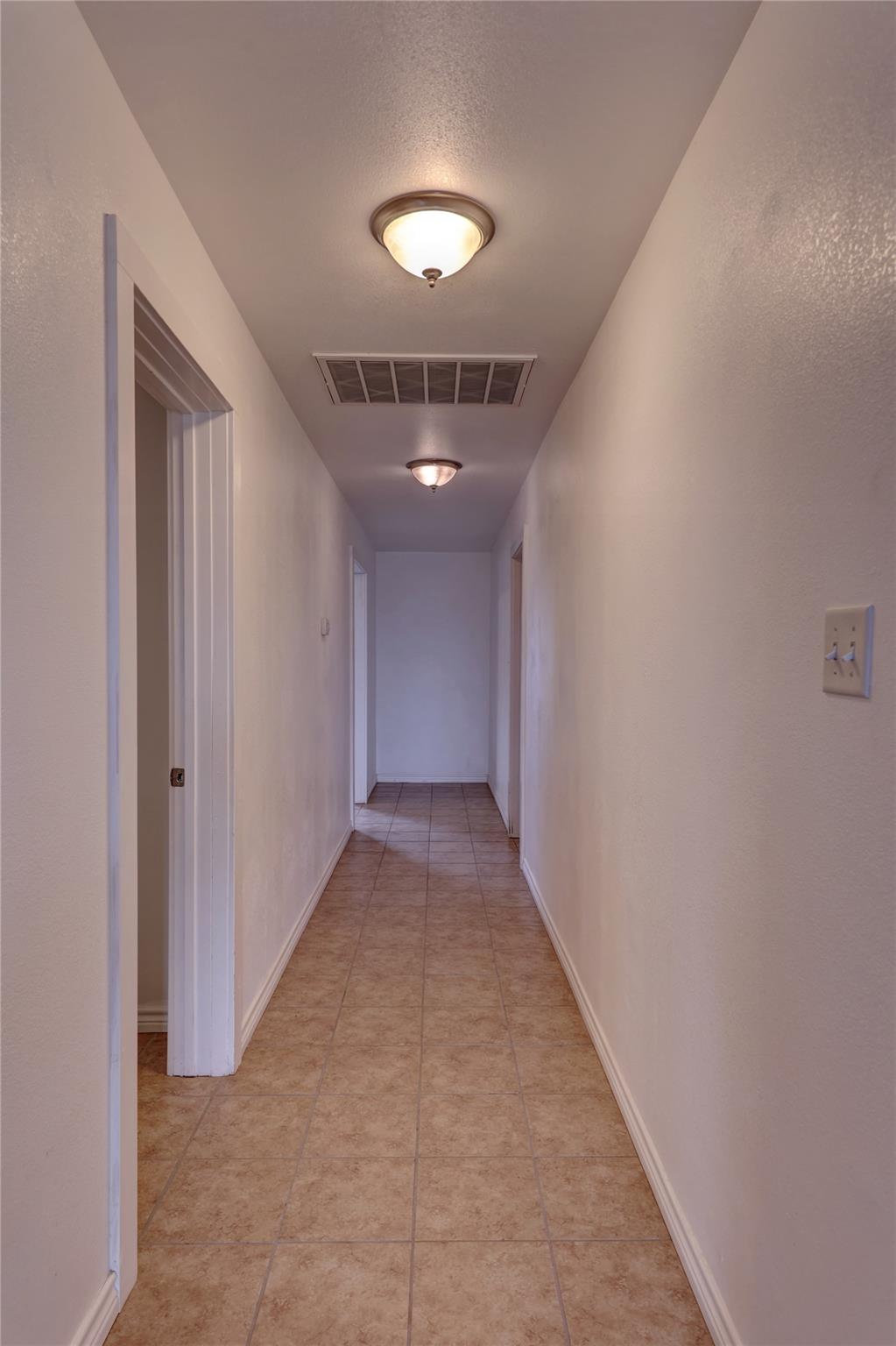 1421 W Sacramento St, Marfa, TX 79843