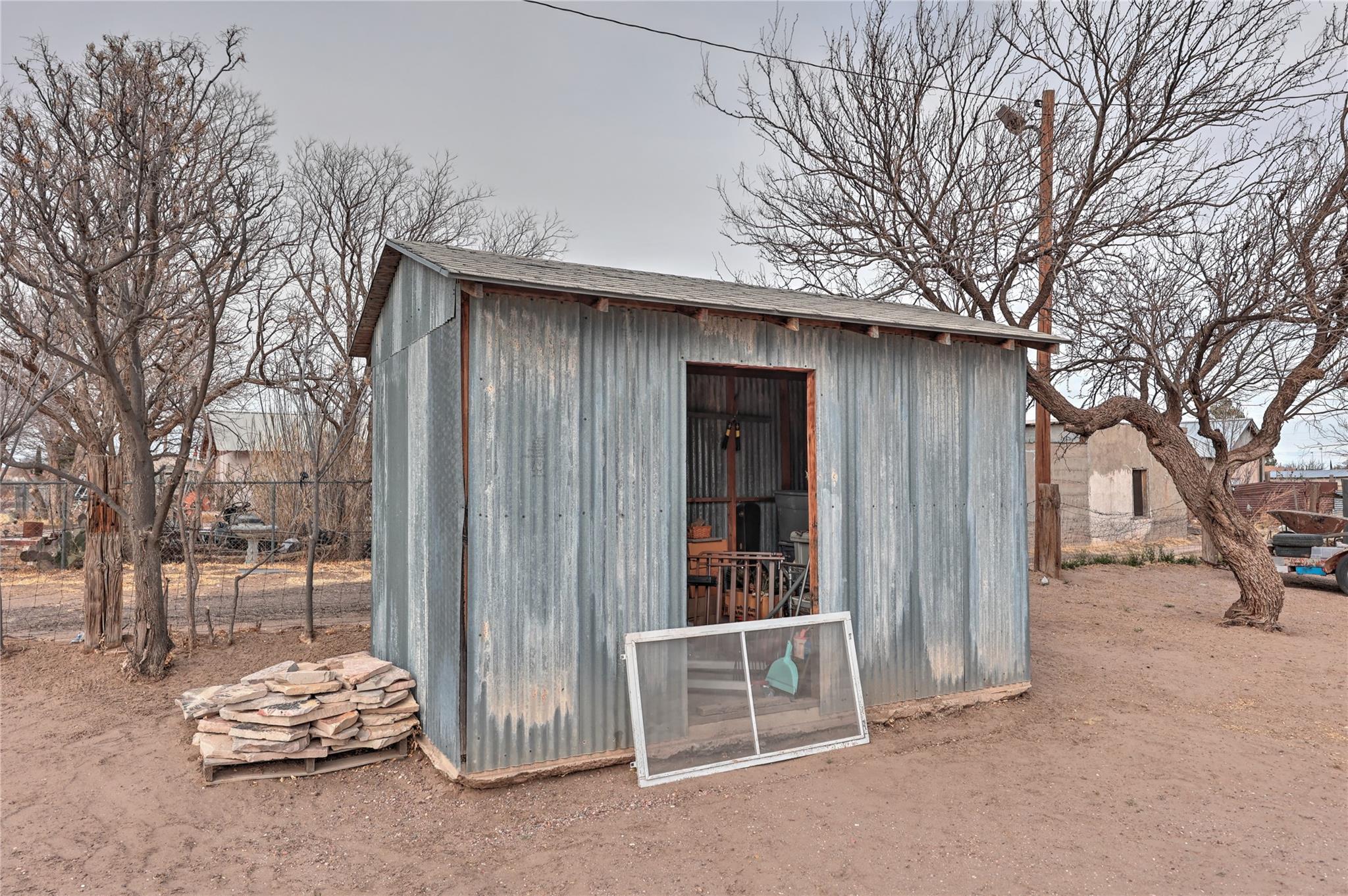 1421 W Sacramento St, Marfa, TX 79843