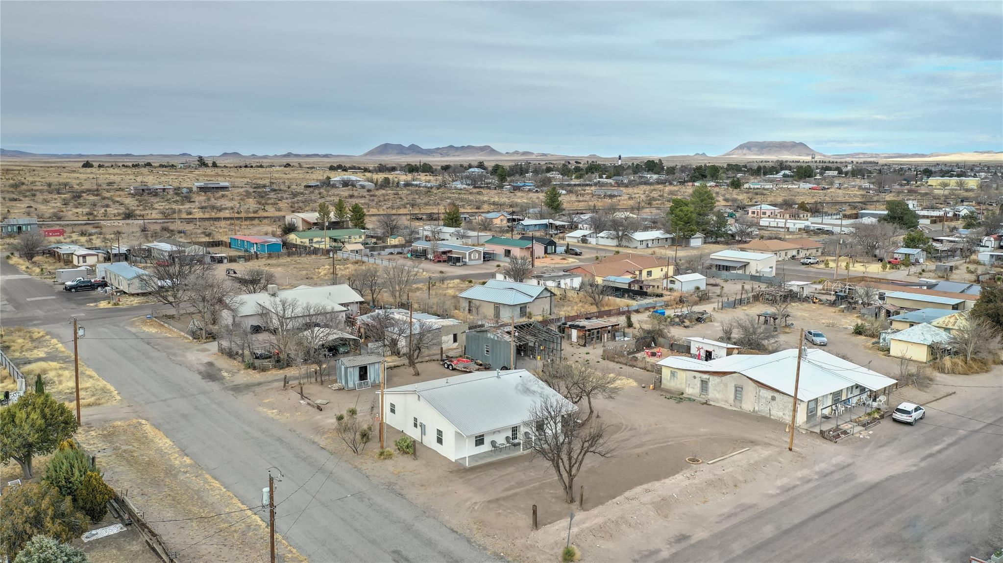 1421 W Sacramento St, Marfa, TX 79843