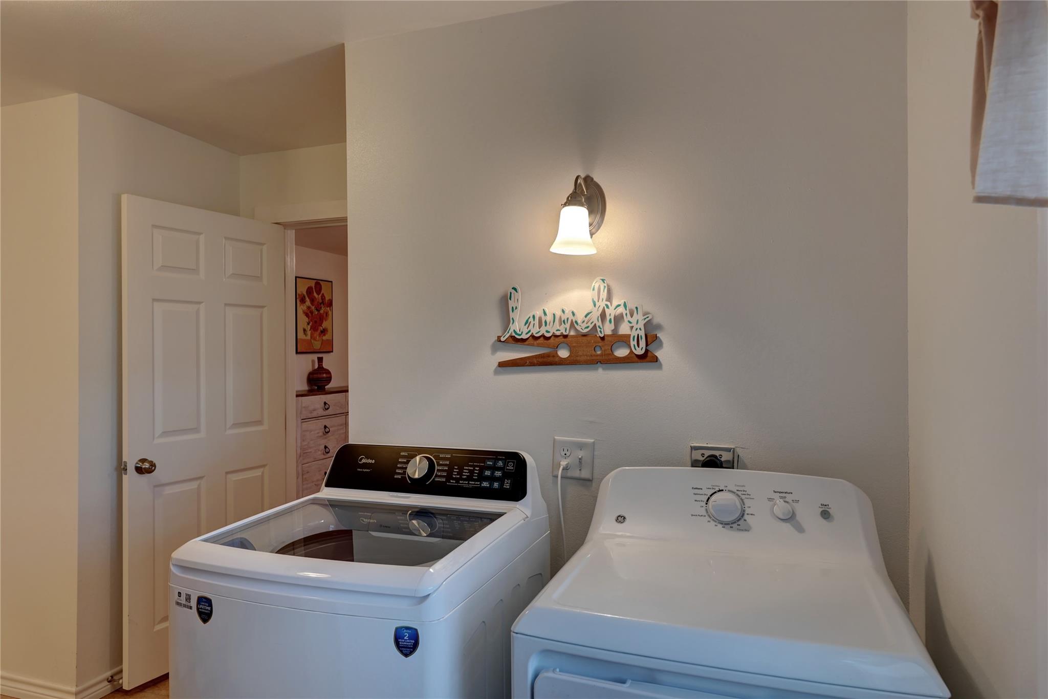 1421 W Sacramento St, Marfa, TX 79843