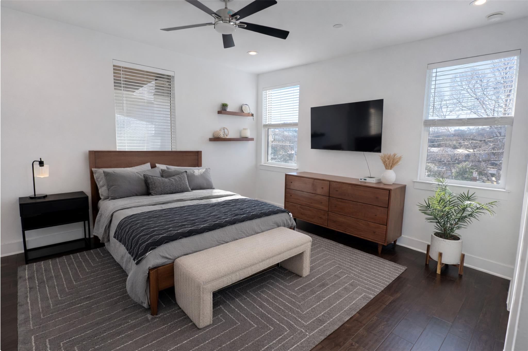 4004 Diligence Dr, Austin, TX 78731