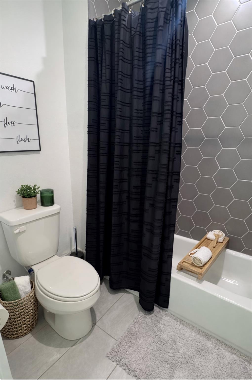 4004 Diligence Dr, Austin, TX 78731