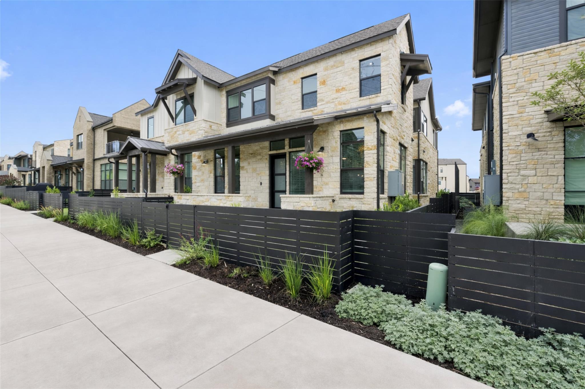 4004 Diligence Dr, Austin, TX 78731