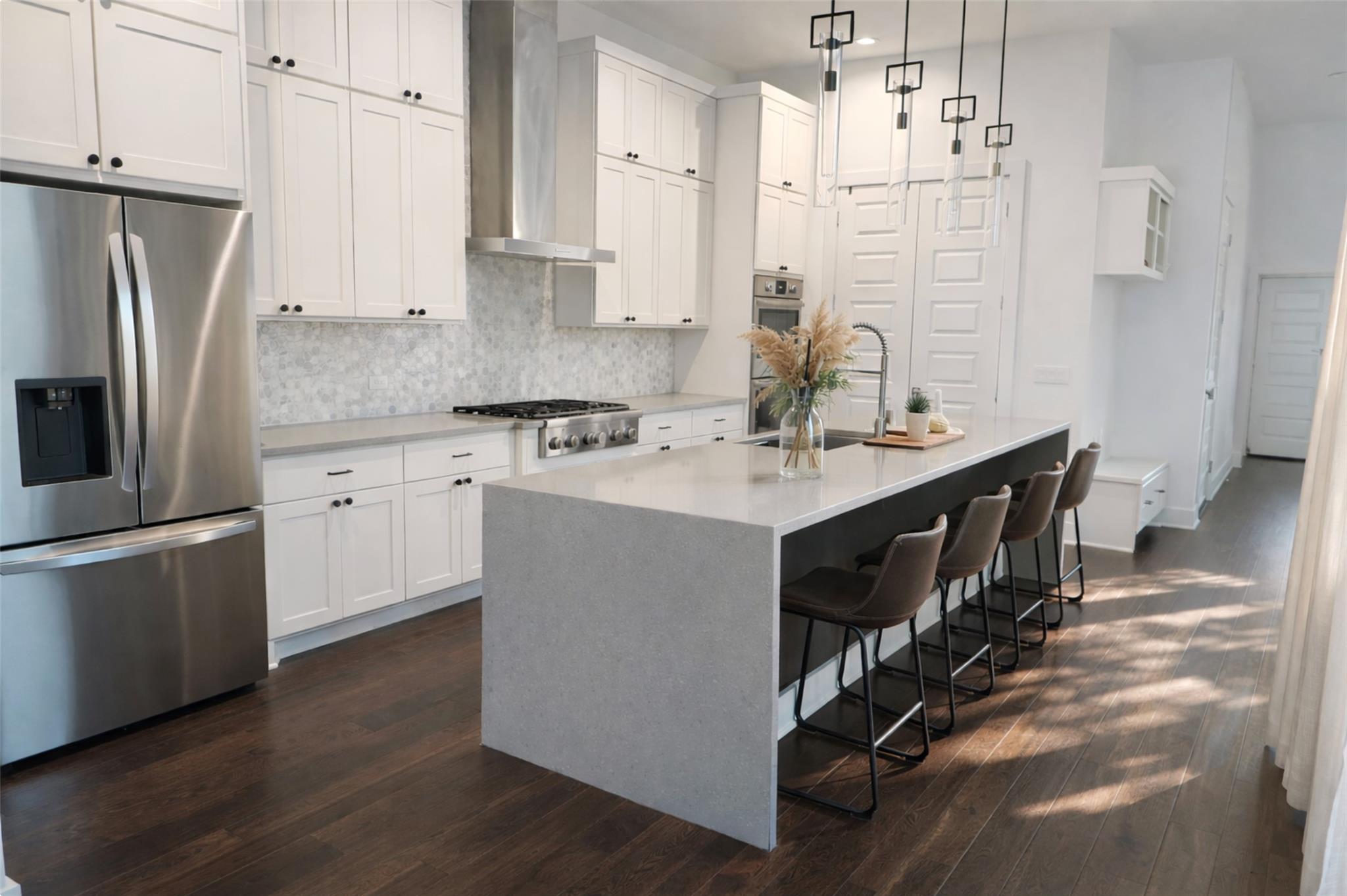 4004 Diligence Dr, Austin, TX 78731