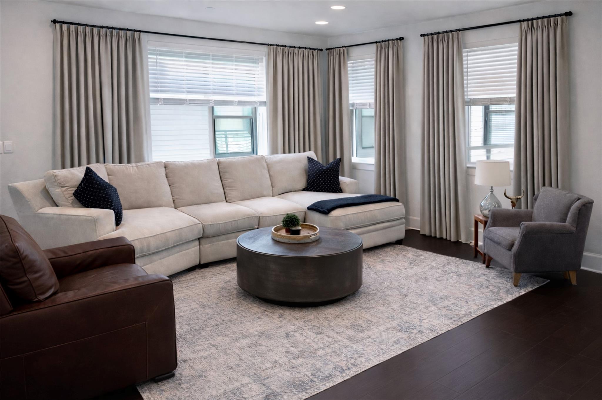 4004 Diligence Dr, Austin, TX 78731