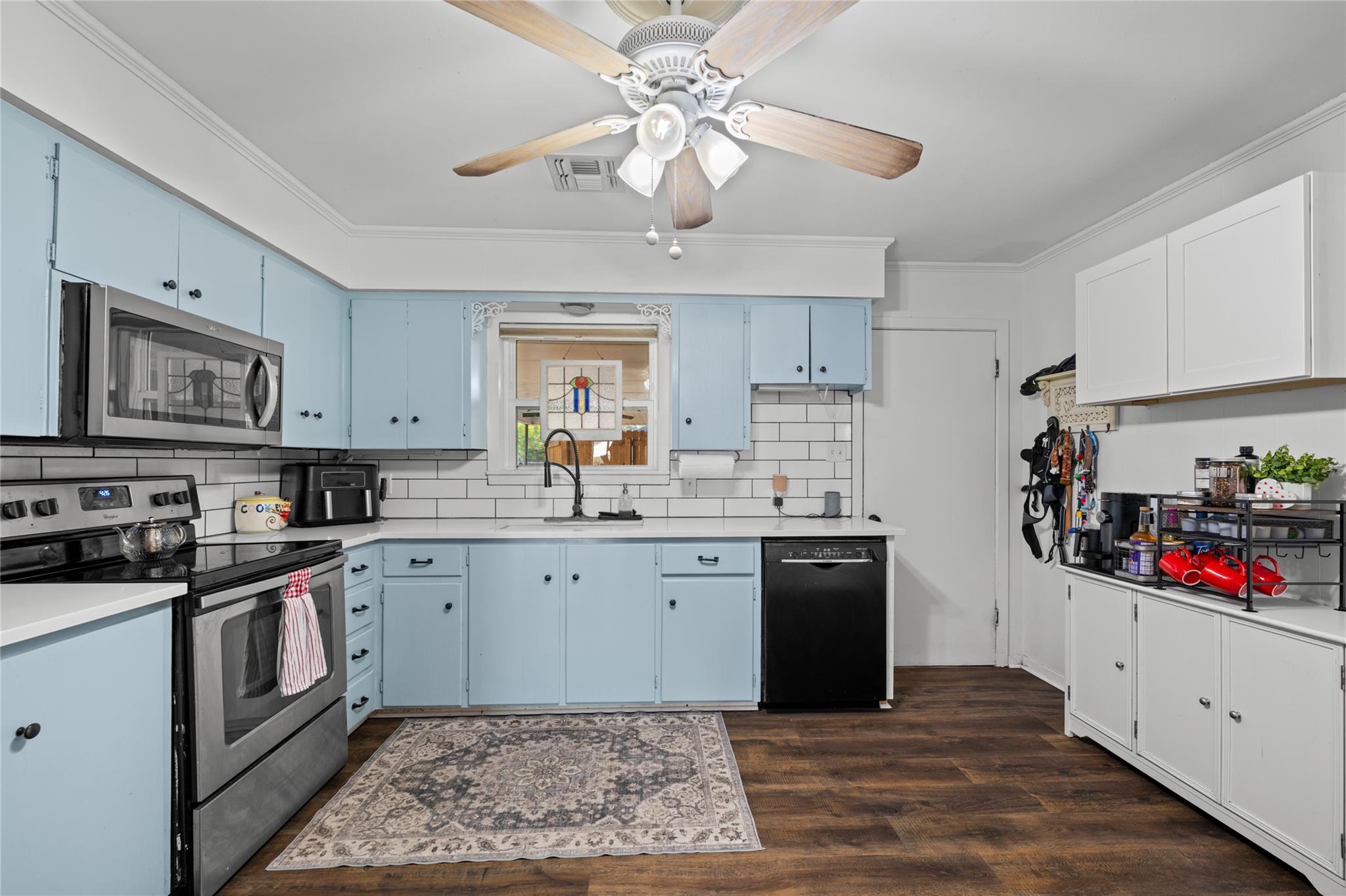 355 N Monroe St, La Grange, TX 78945