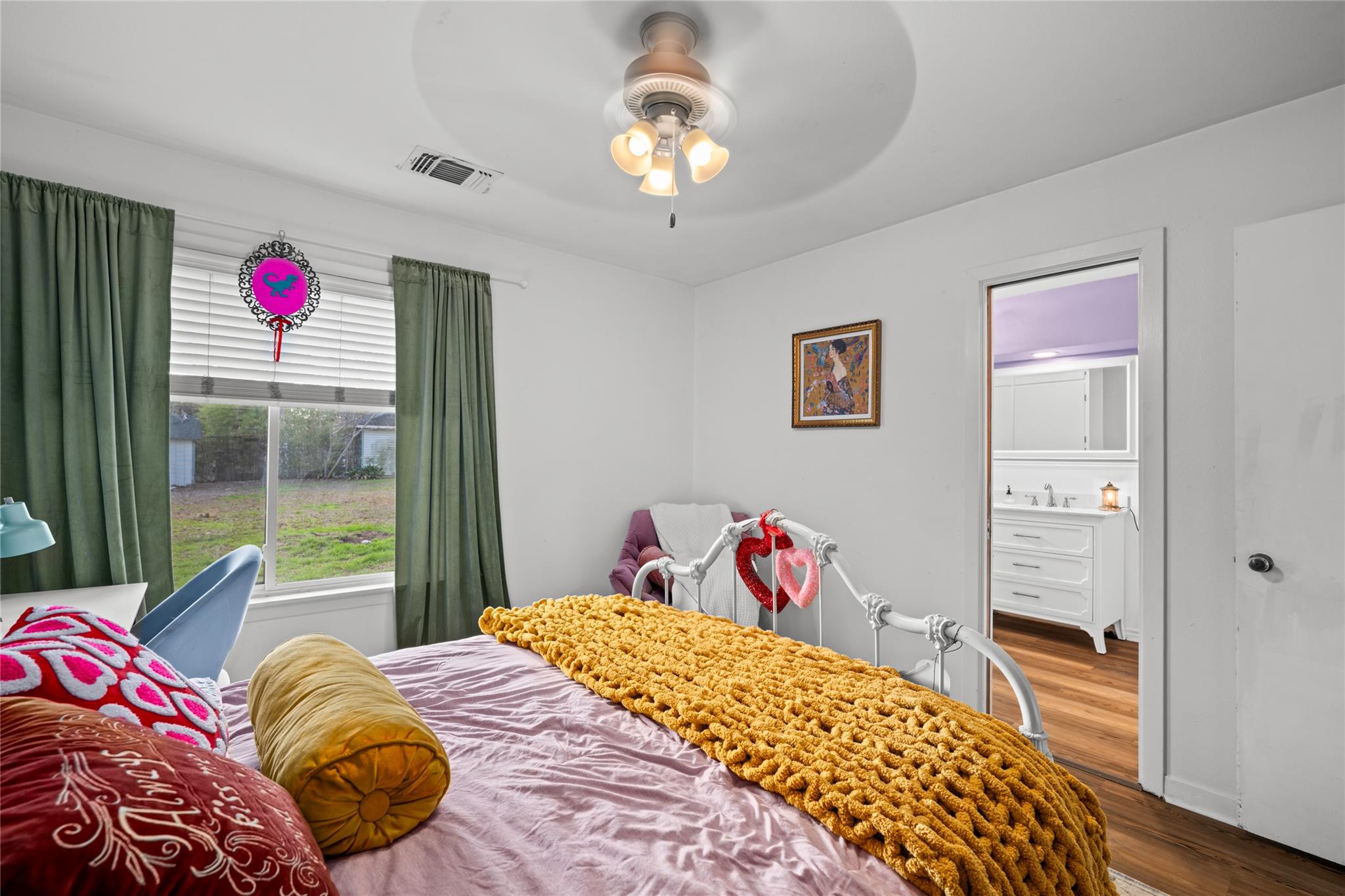 355 N Monroe St, La Grange, TX 78945