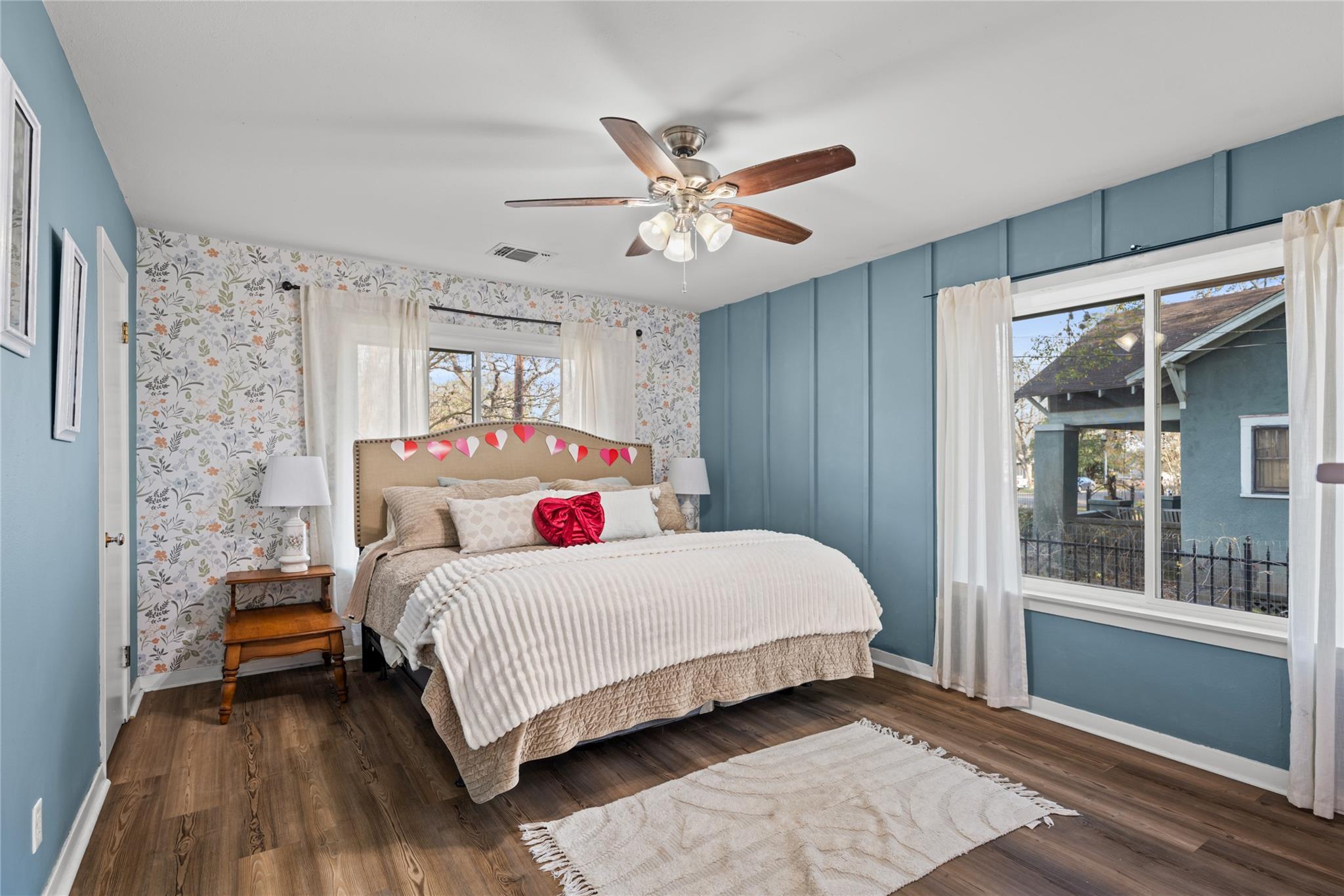 355 N Monroe St, La Grange, TX 78945