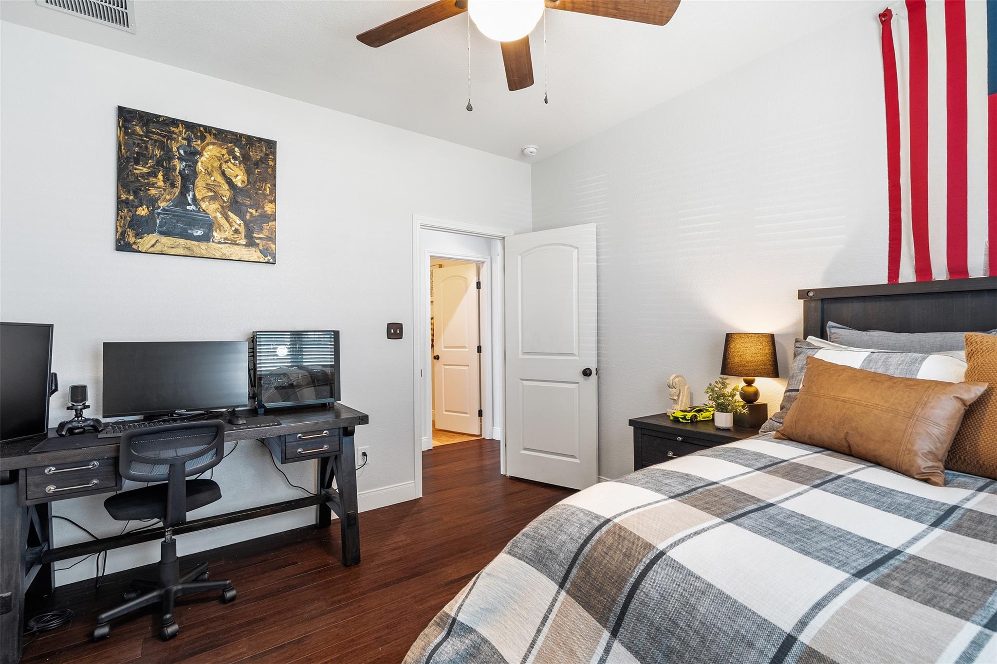 103 Les Ln, Smithville, TX 78957