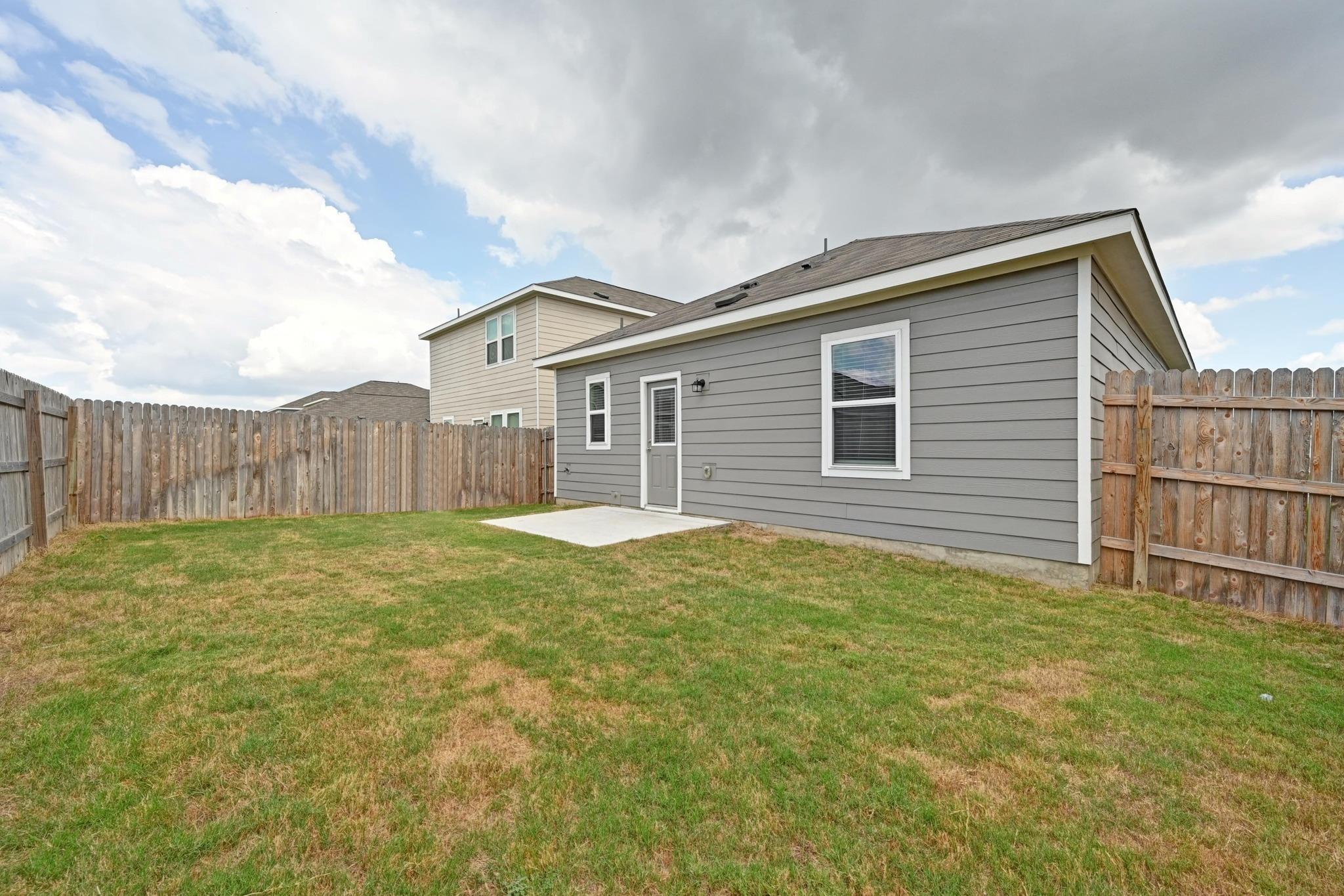 473 Thistle Ln, Maxwell, TX 78656