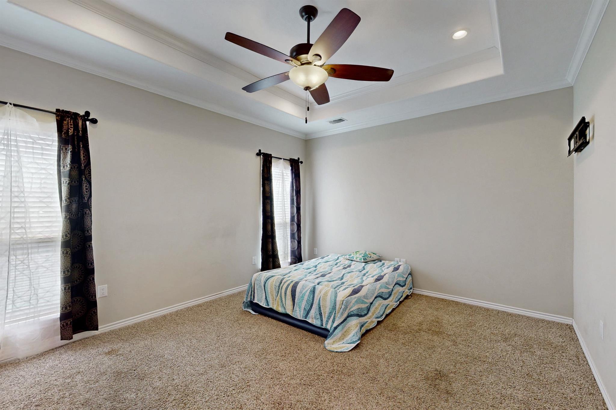 511 Sunny St, Caldwell, TX 77836