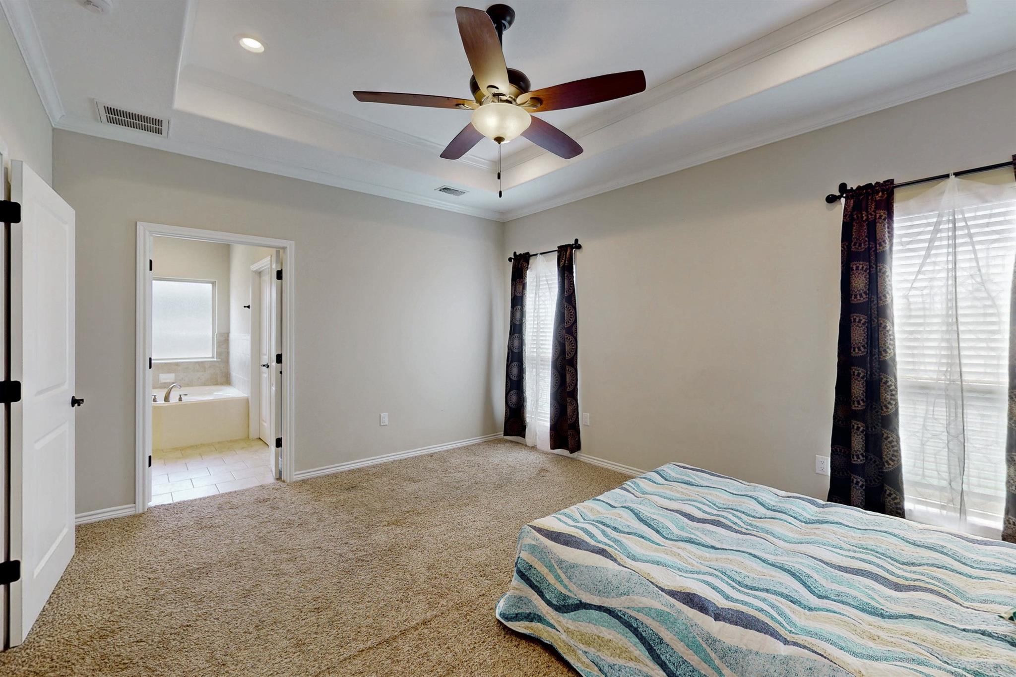 511 Sunny St, Caldwell, TX 77836