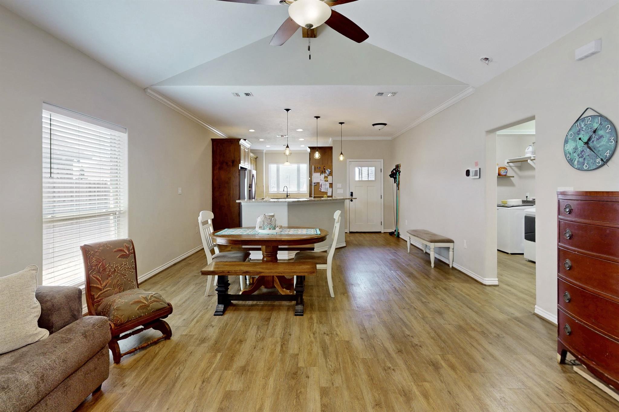 511 Sunny St, Caldwell, TX 77836