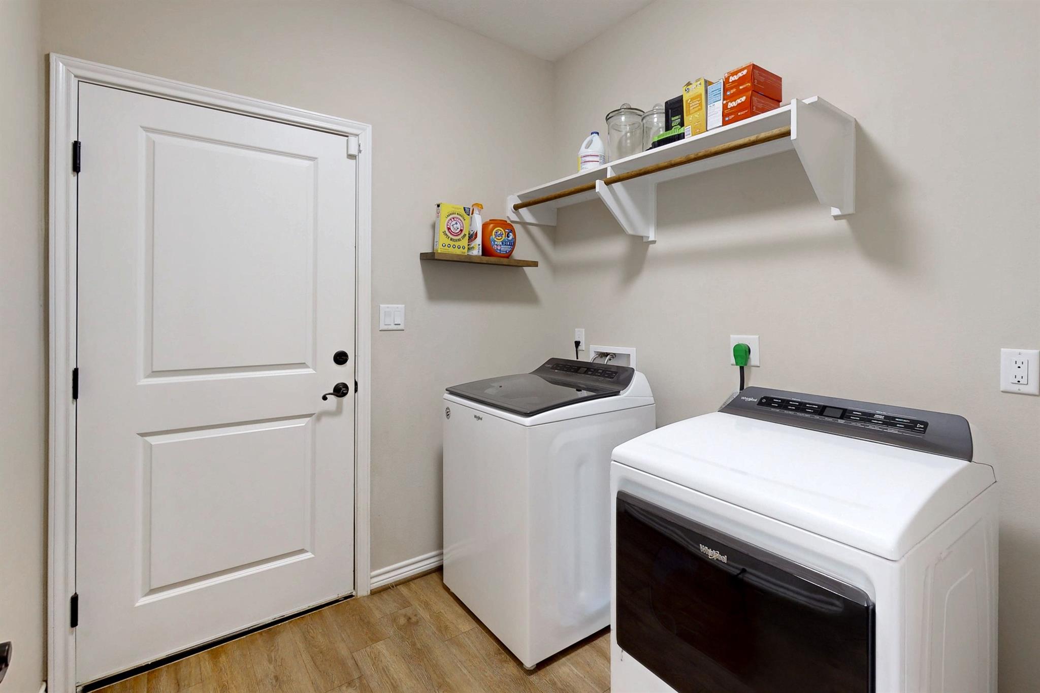 511 Sunny St, Caldwell, TX 77836