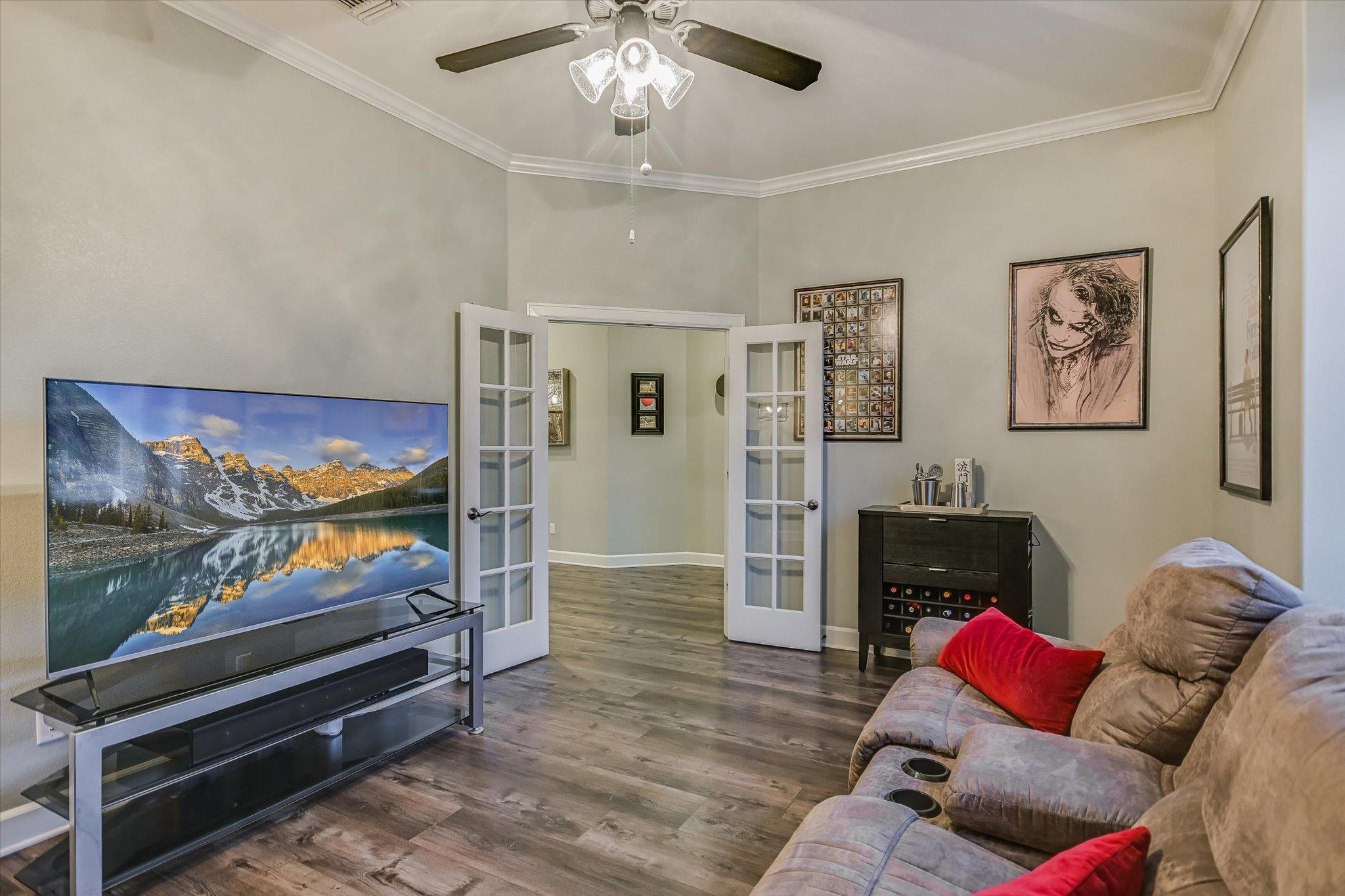 574 Merion Dr, Austin, TX 78737