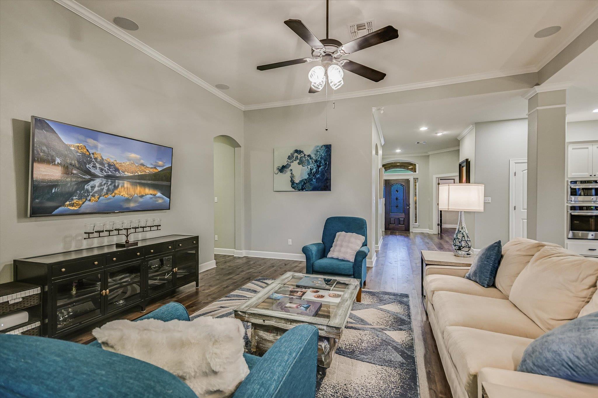 574 Merion Dr, Austin, TX 78737