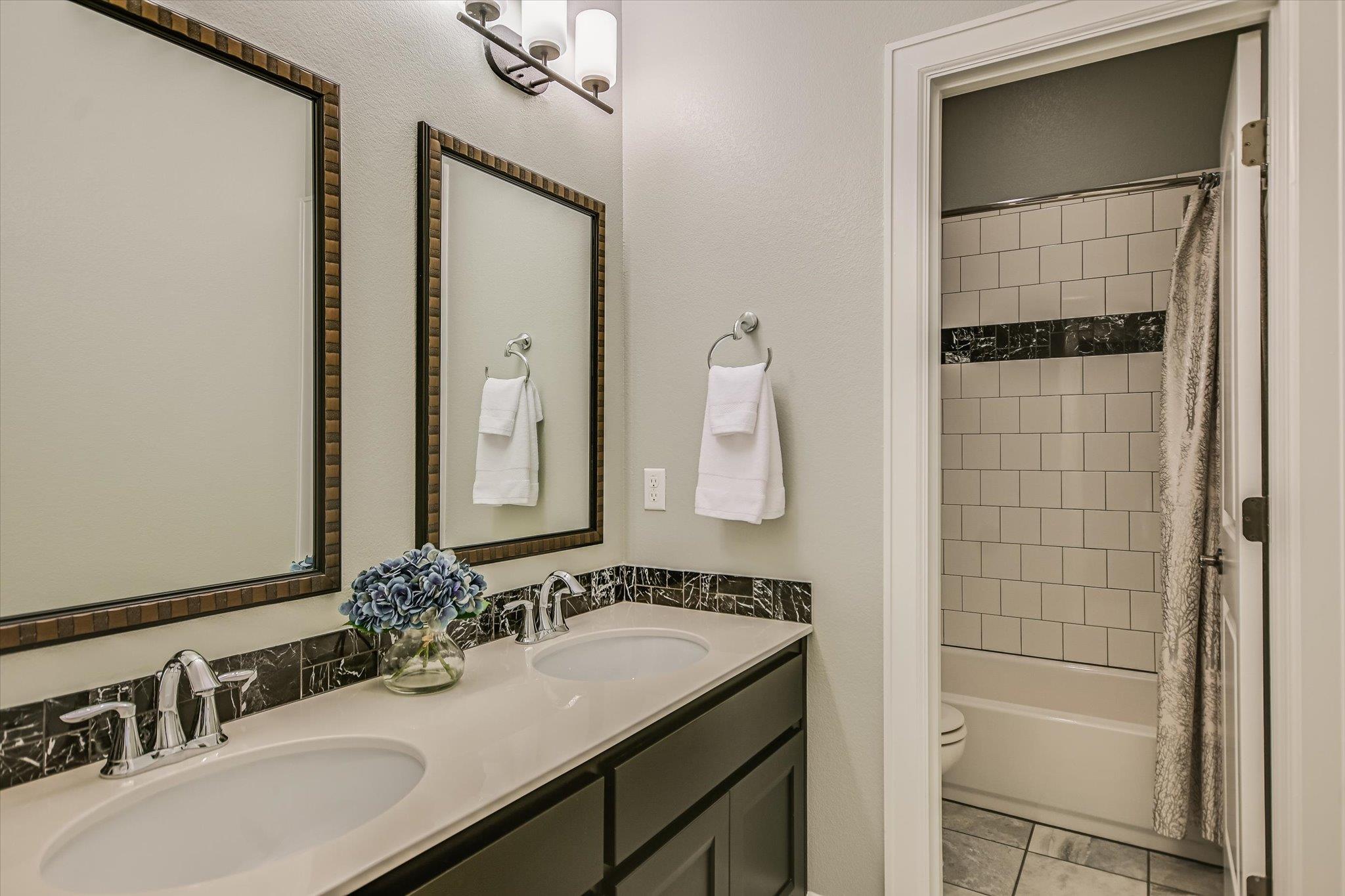 574 Merion Dr, Austin, TX 78737