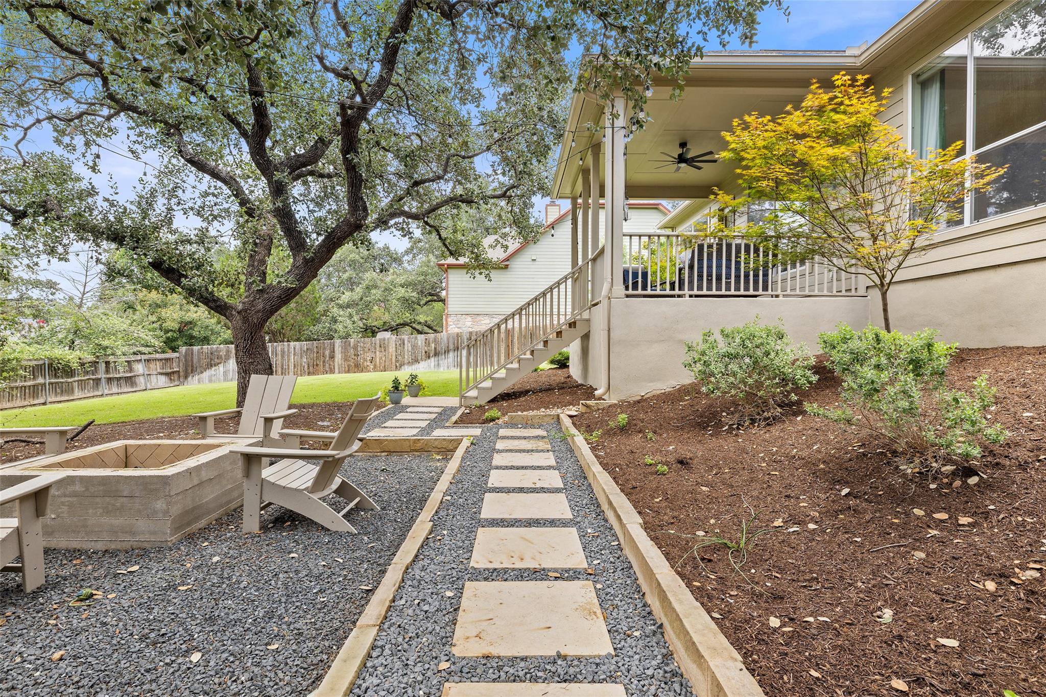 300 Errol Dr, Spicewood, TX 78669