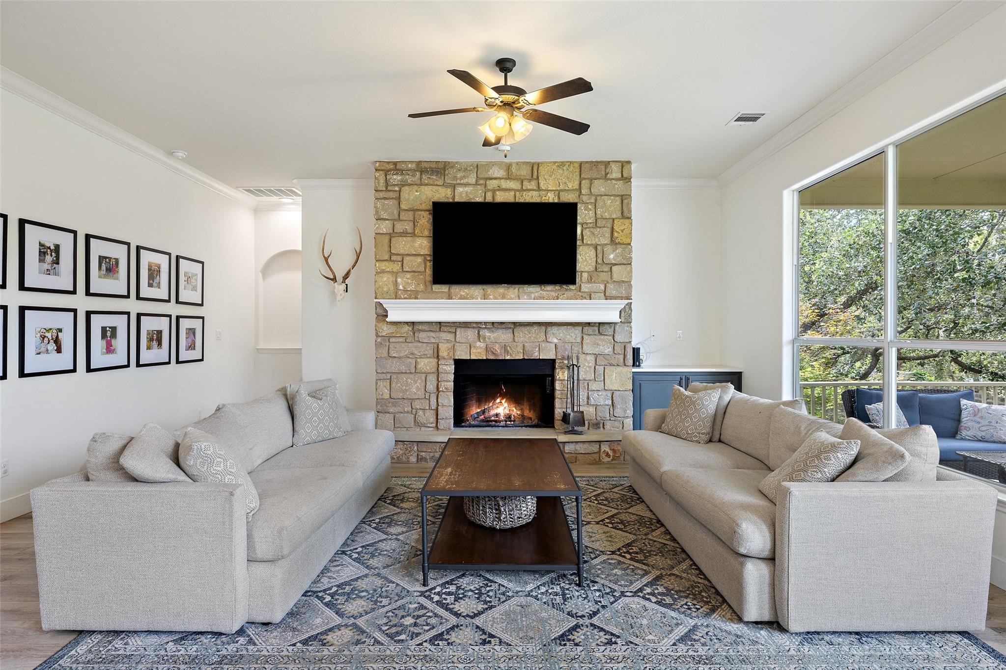 300 Errol Dr, Spicewood, TX 78669