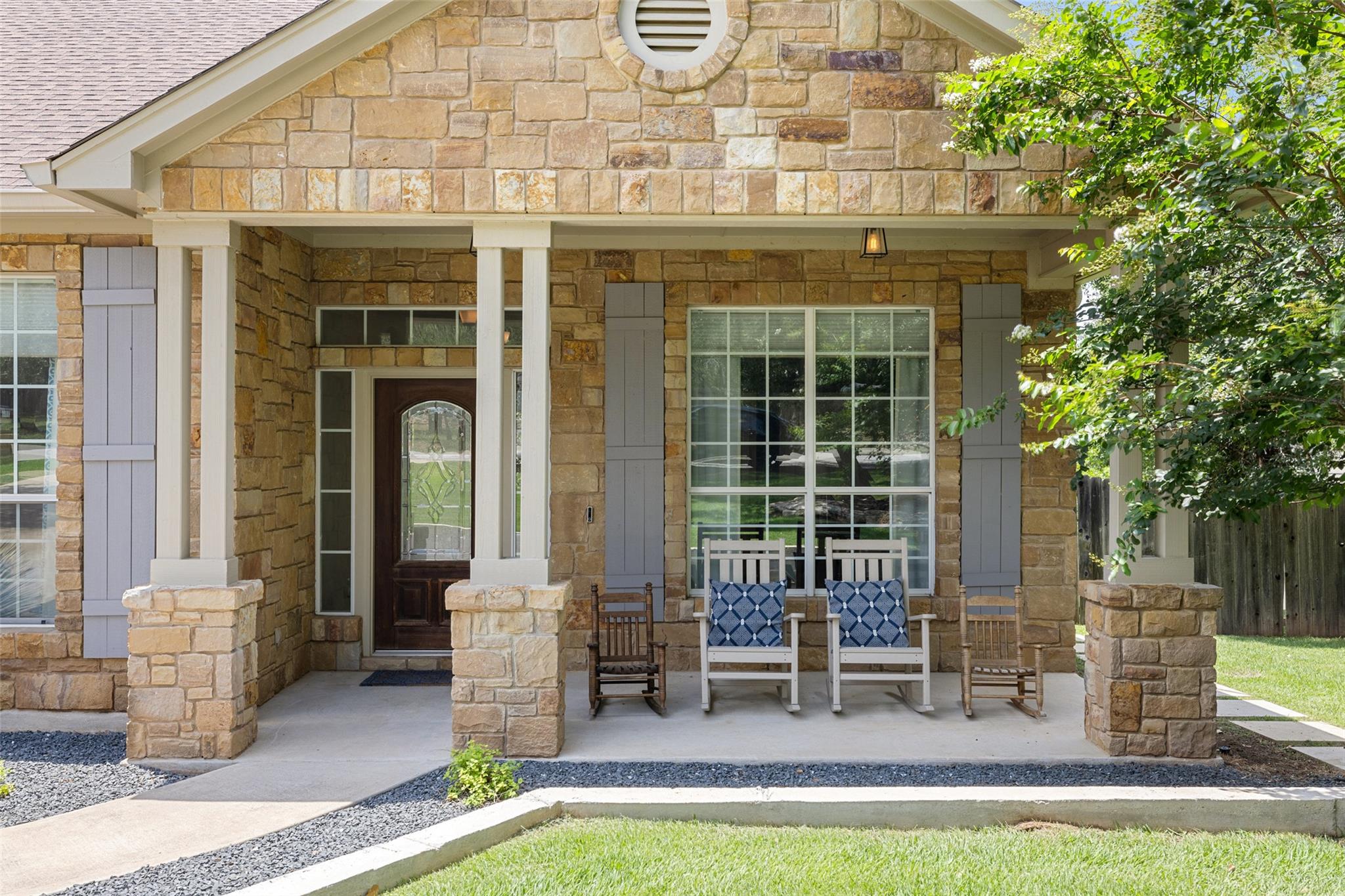 300 Errol Dr, Spicewood, TX 78669