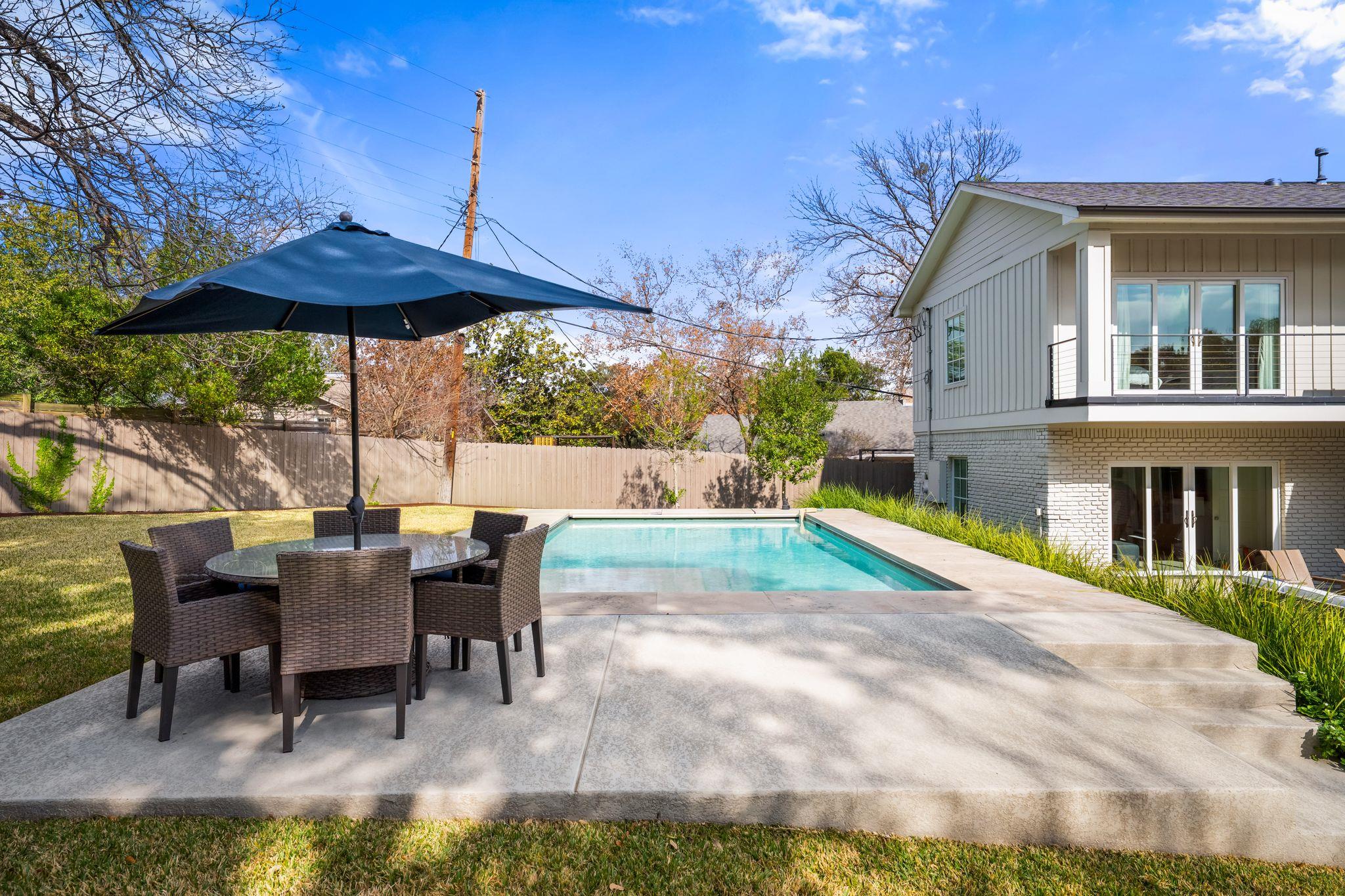 3402 Monte Vista Dr, Austin, TX 78731