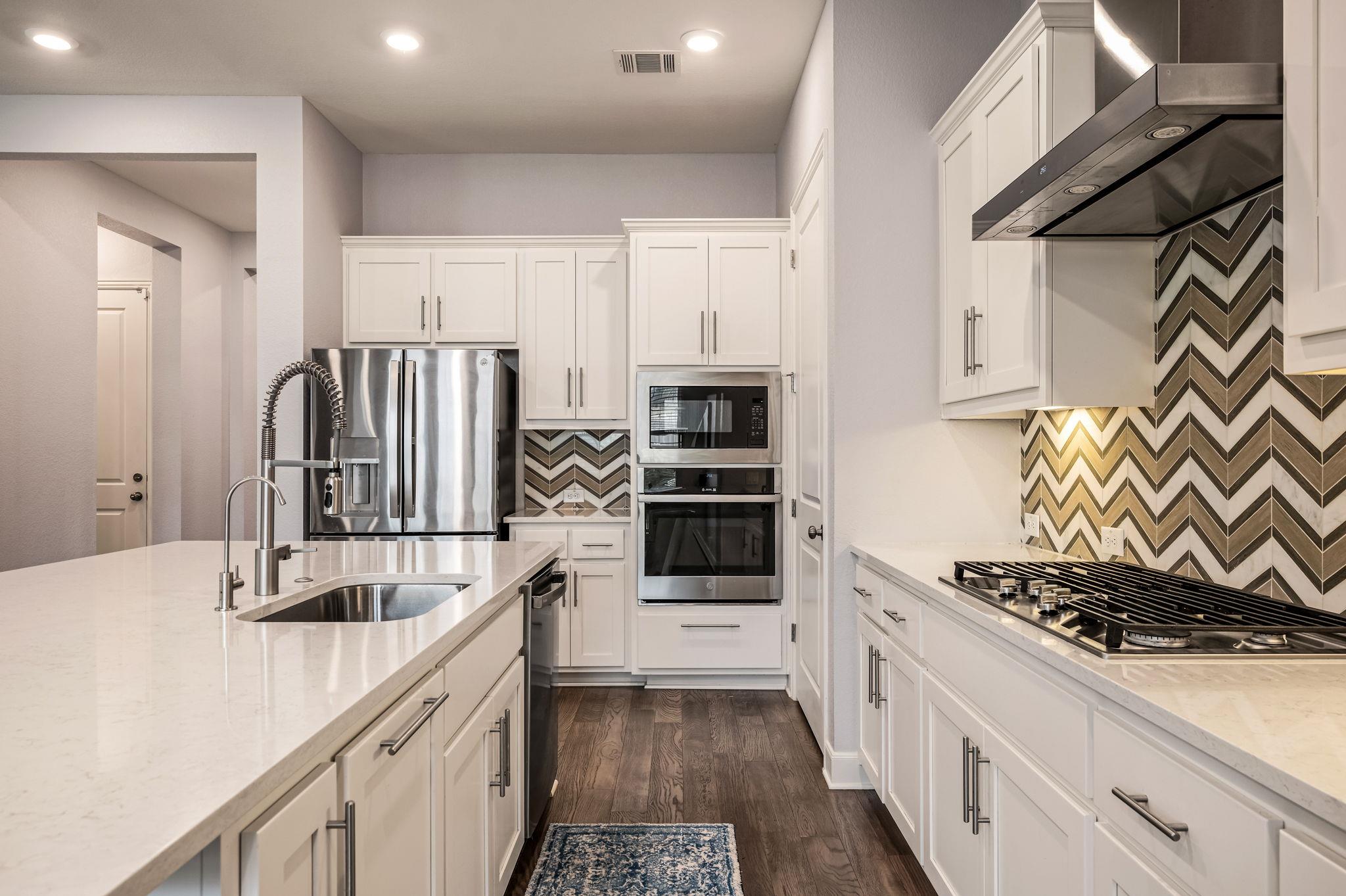 608 Affazia Ln # 13, Georgetown, TX 78628