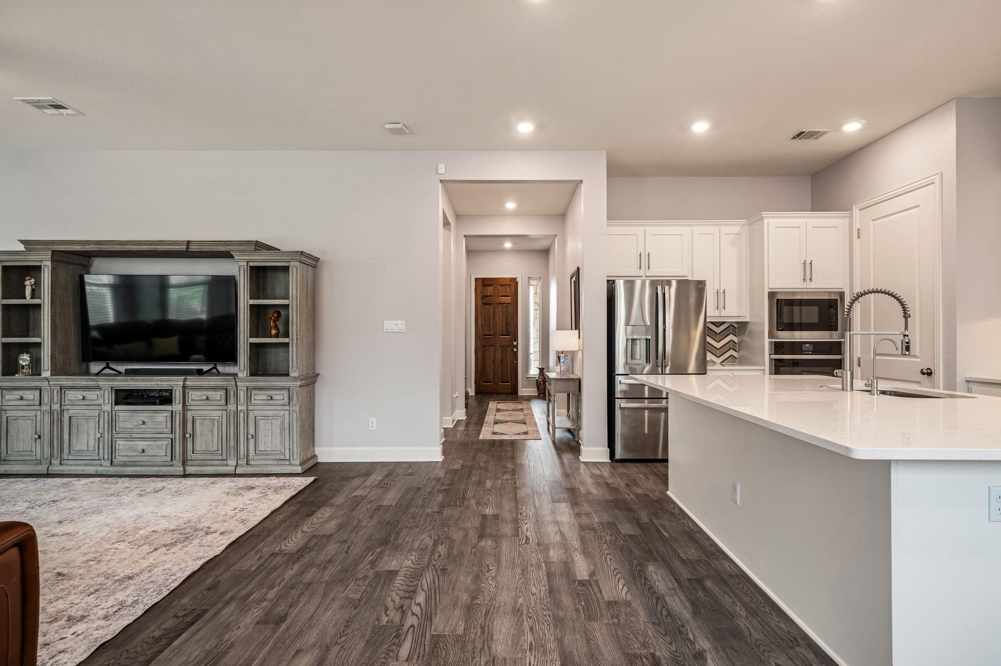 608 Affazia Ln # 13, Georgetown, TX 78628