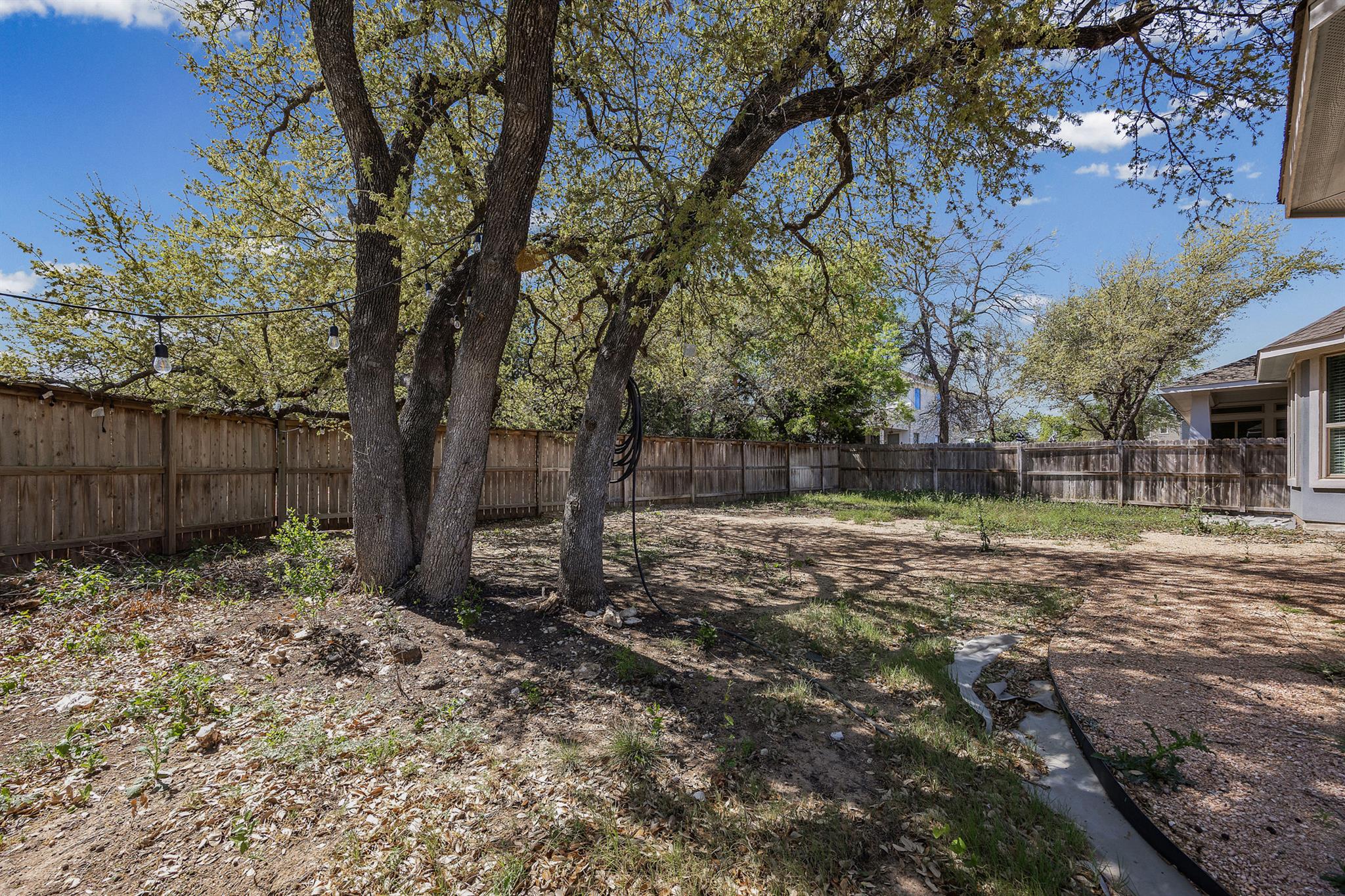 2209 Littleleaf Ln, Leander, TX 78641