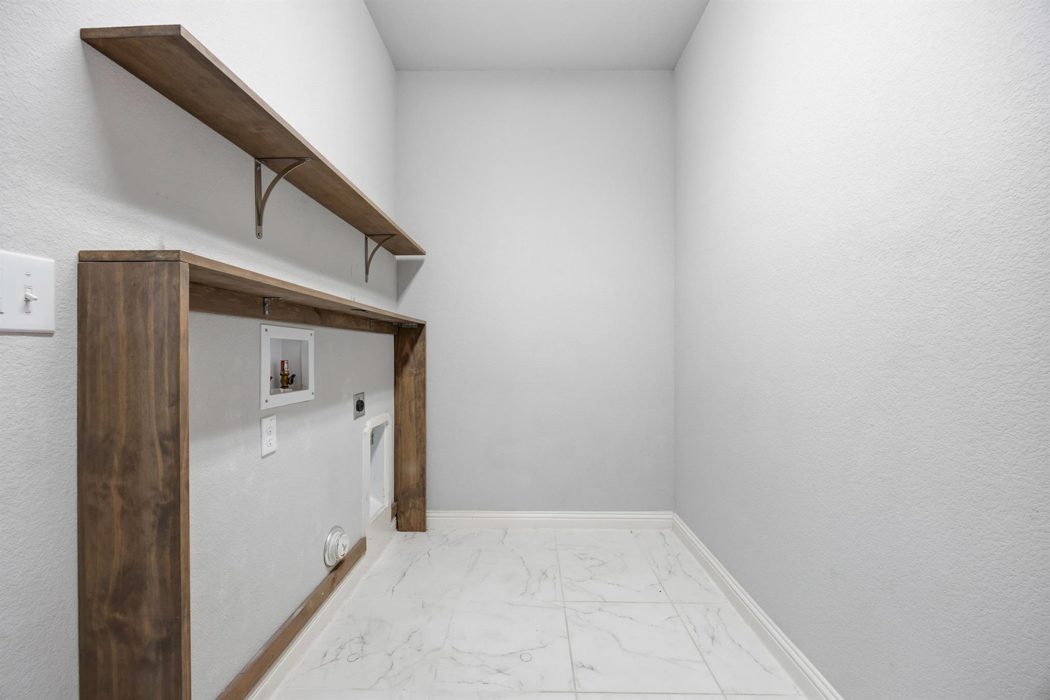 2209 Littleleaf Ln, Leander, TX 78641