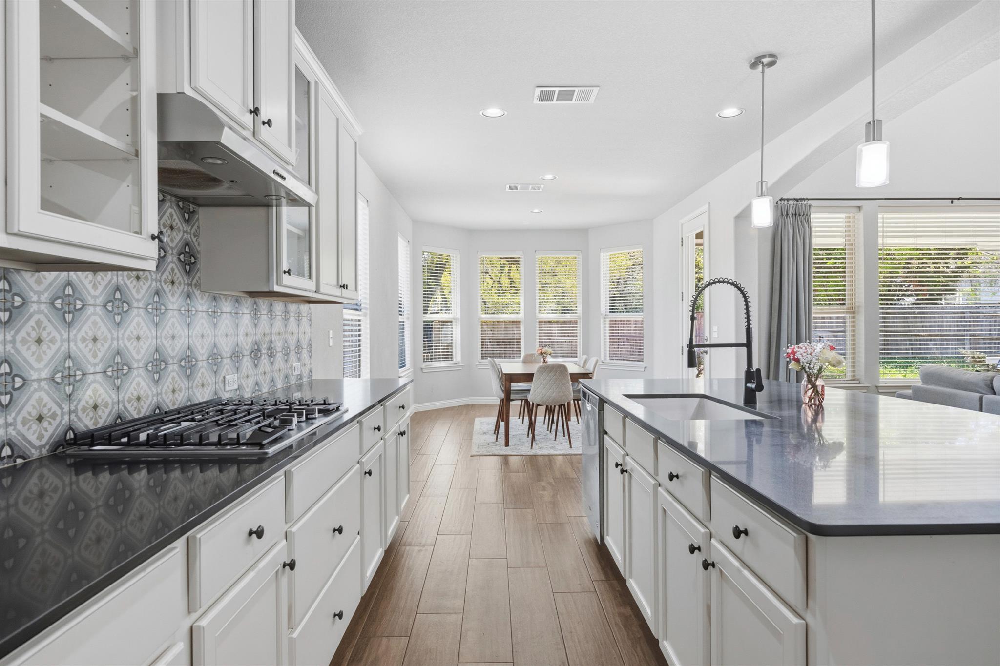 2209 Littleleaf Ln, Leander, TX 78641