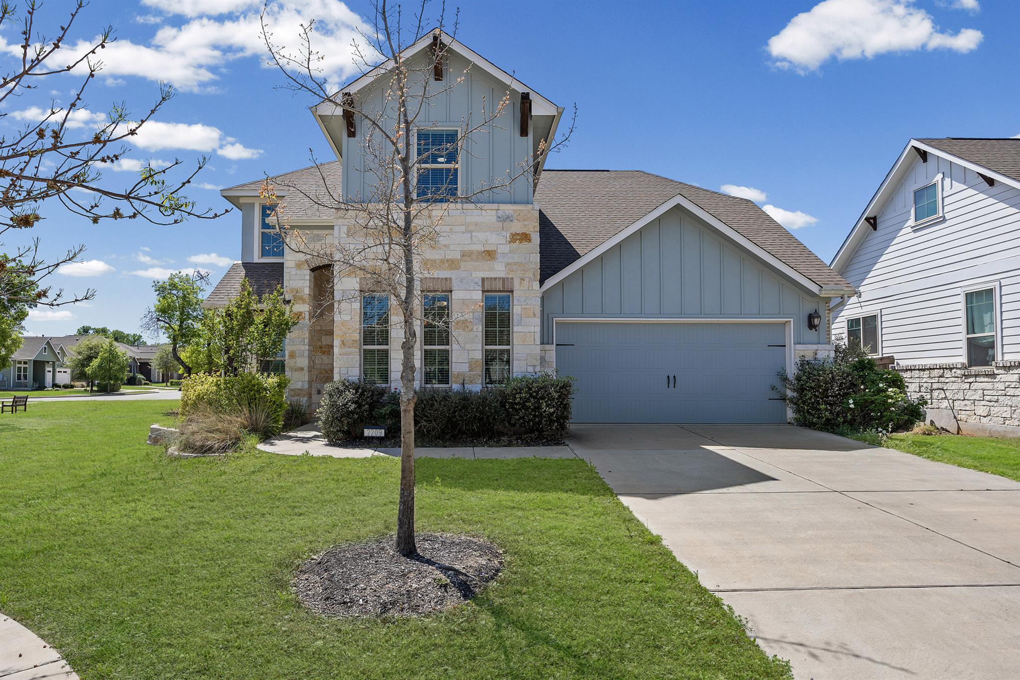 2209 Littleleaf Ln, Leander, TX 78641