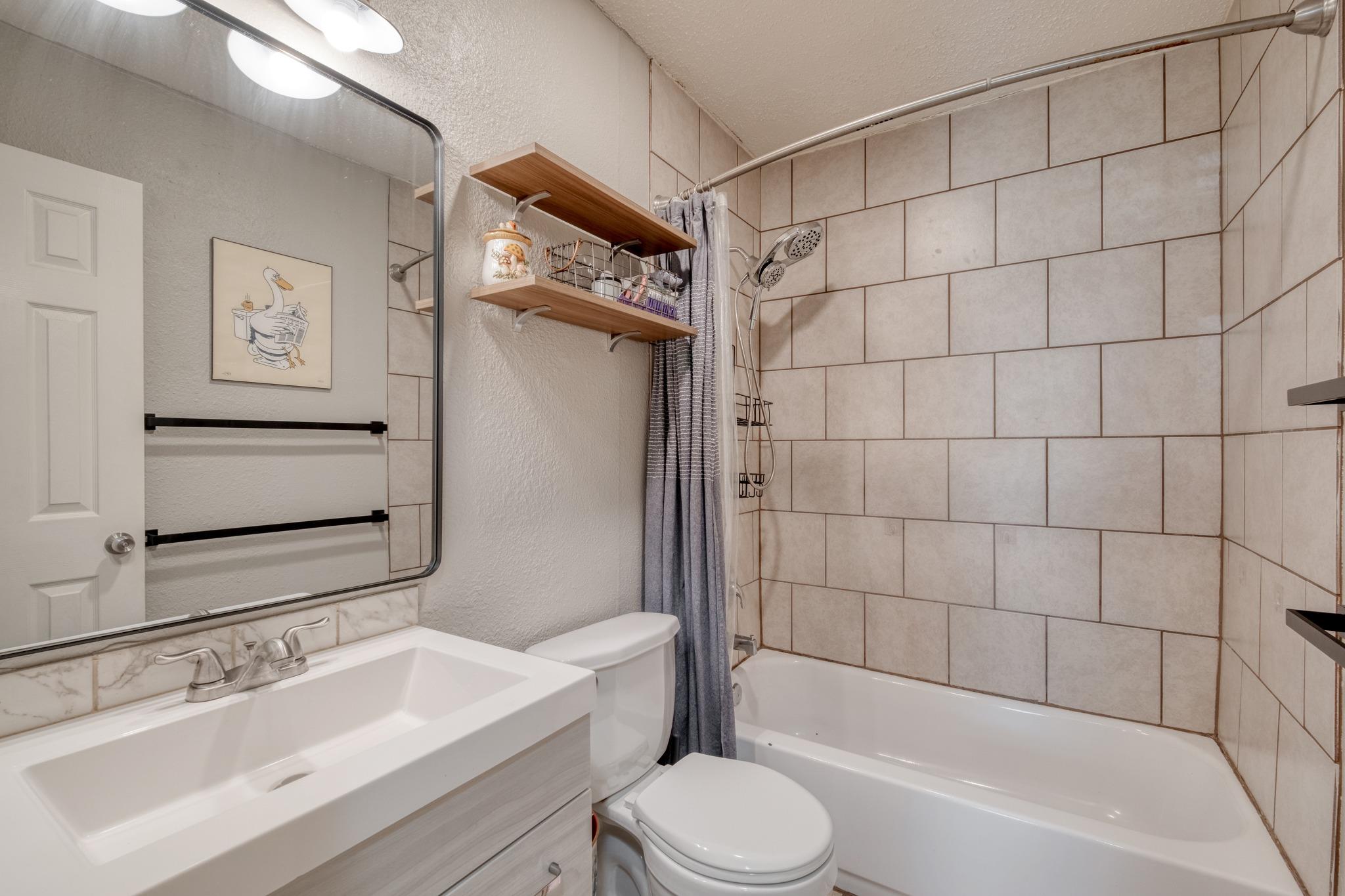 7812 Bixler Dr, Austin, TX 78744