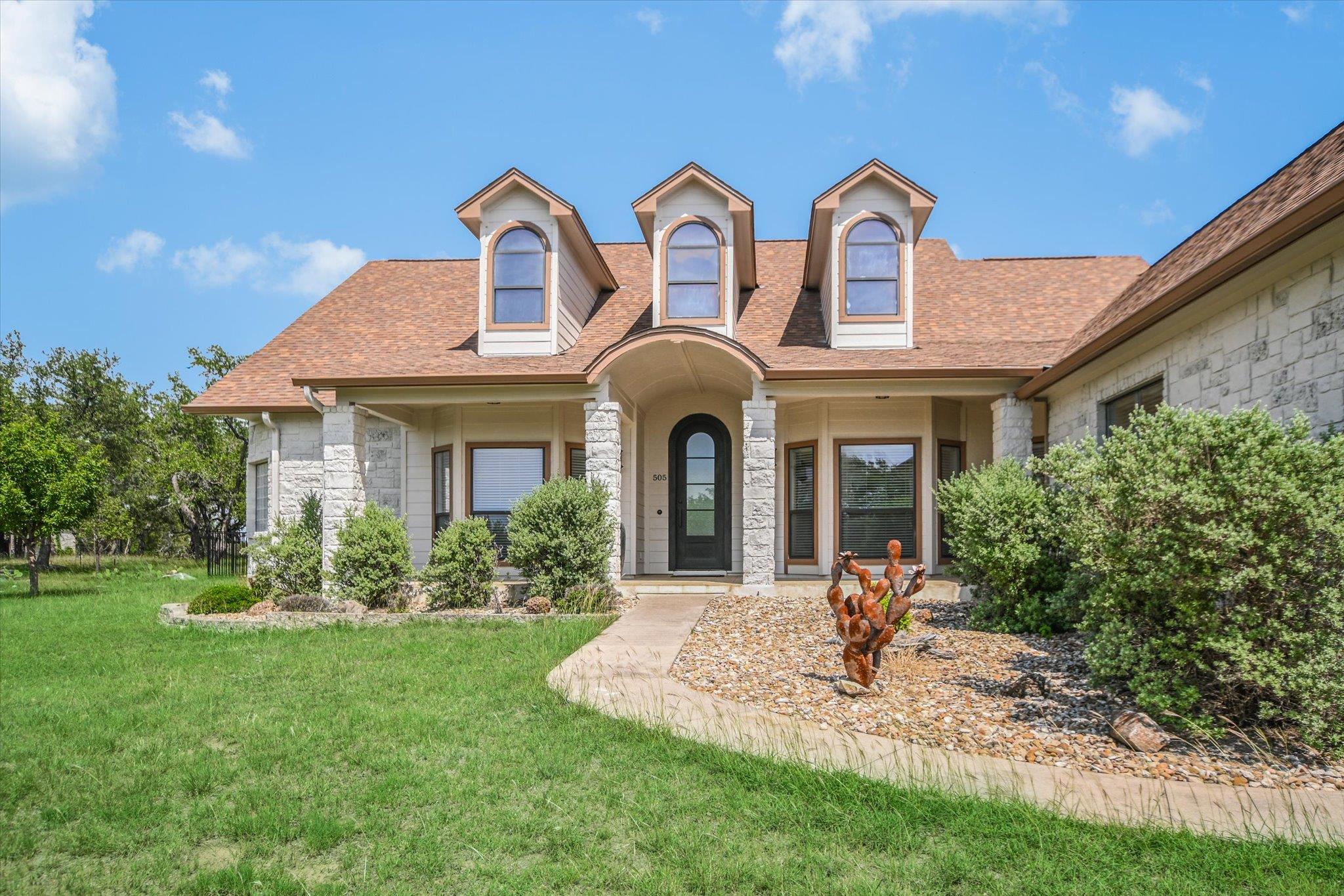 505 Vista View Trl, Spicewood, TX 78669