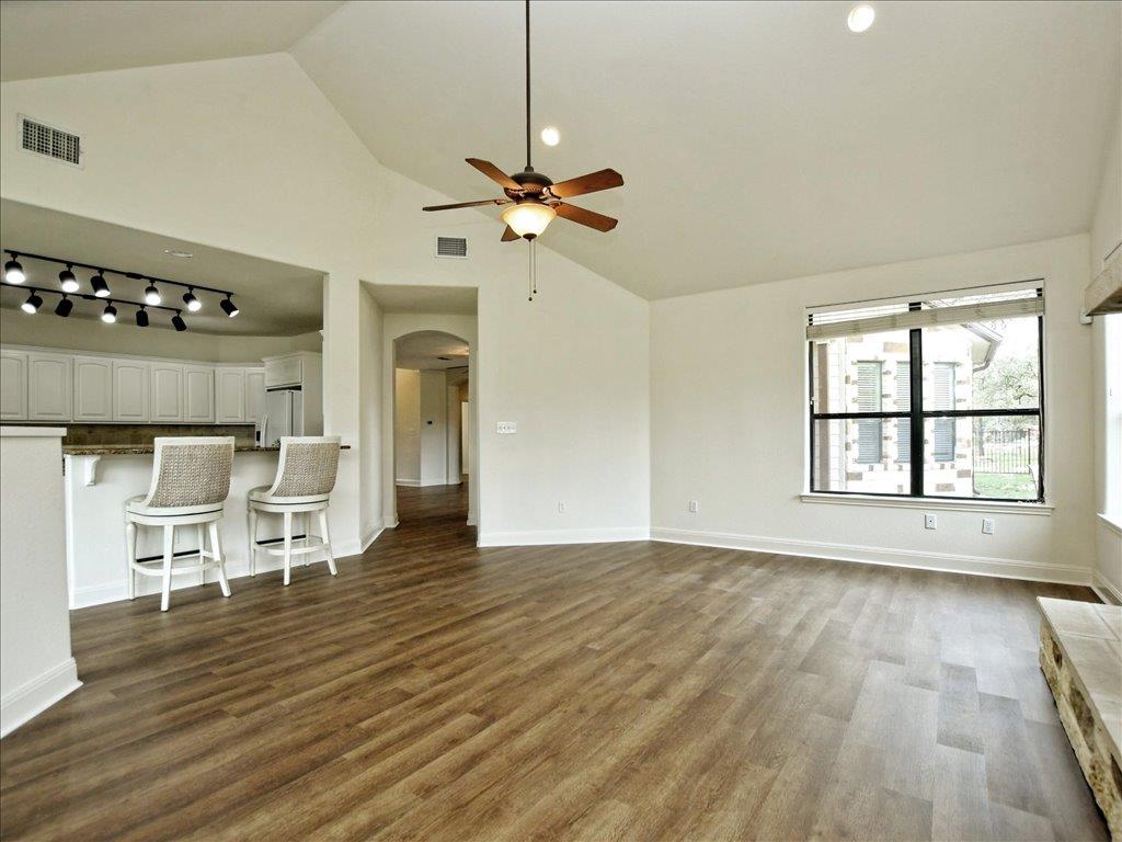 505 Vista View Trl, Spicewood, TX 78669