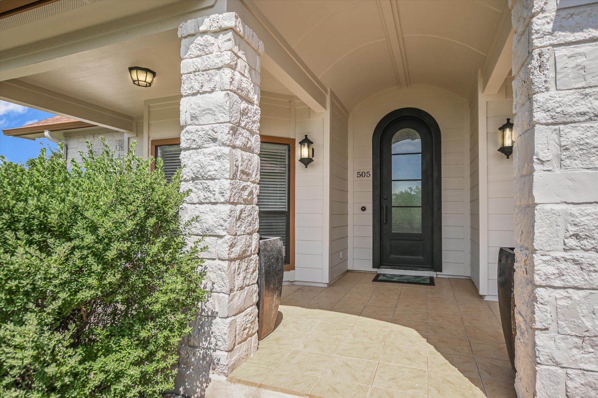 505 Vista View Trl, Spicewood, TX 78669