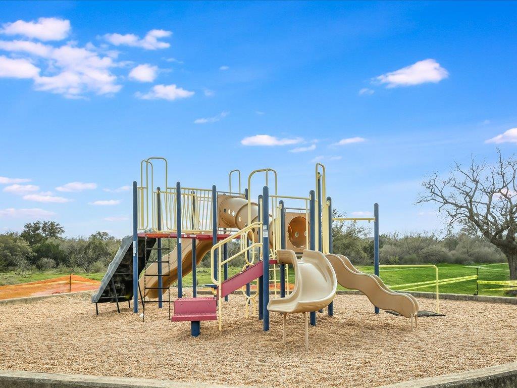 505 Vista View Trl, Spicewood, TX 78669