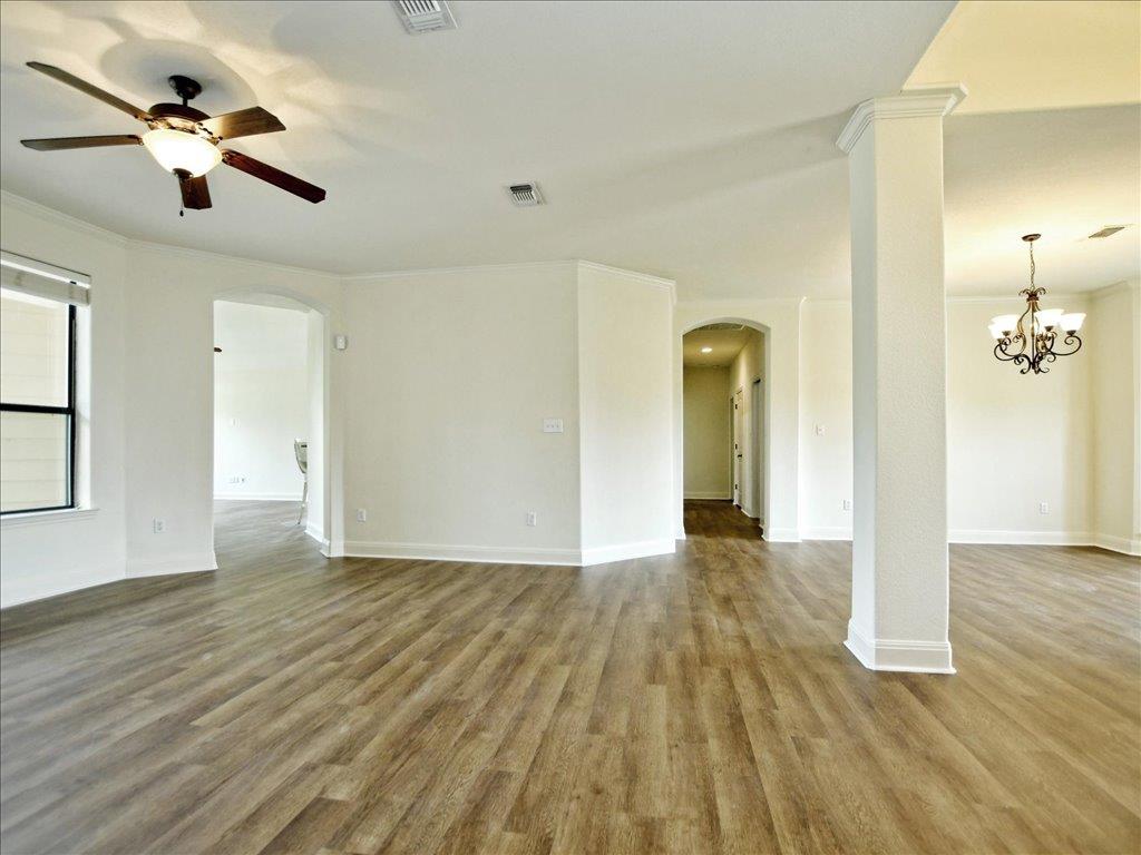 505 Vista View Trl, Spicewood, TX 78669