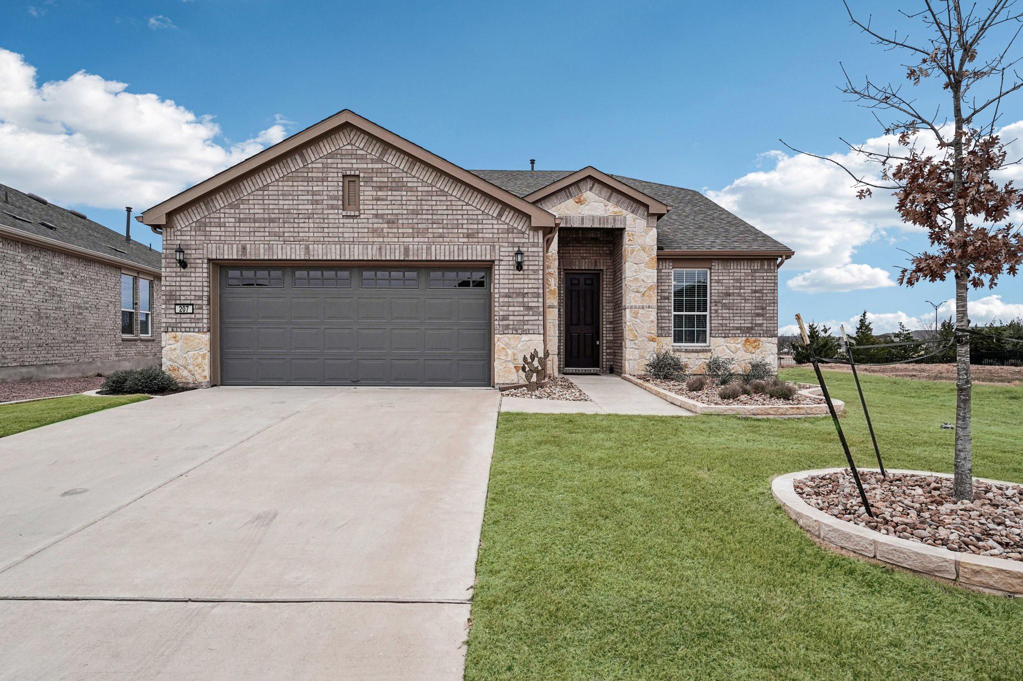 207 Bellows St, Georgetown, TX 78633