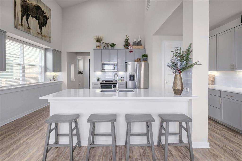 8001 Beacon Knob Way, Austin, TX 78744