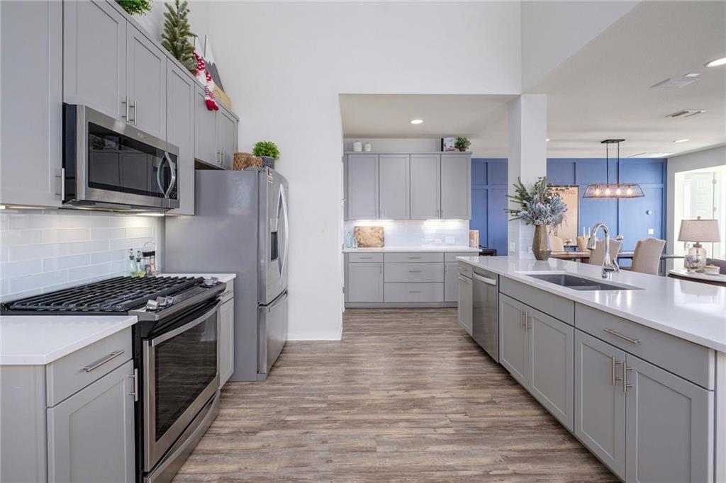 8001 Beacon Knob Way, Austin, TX 78744