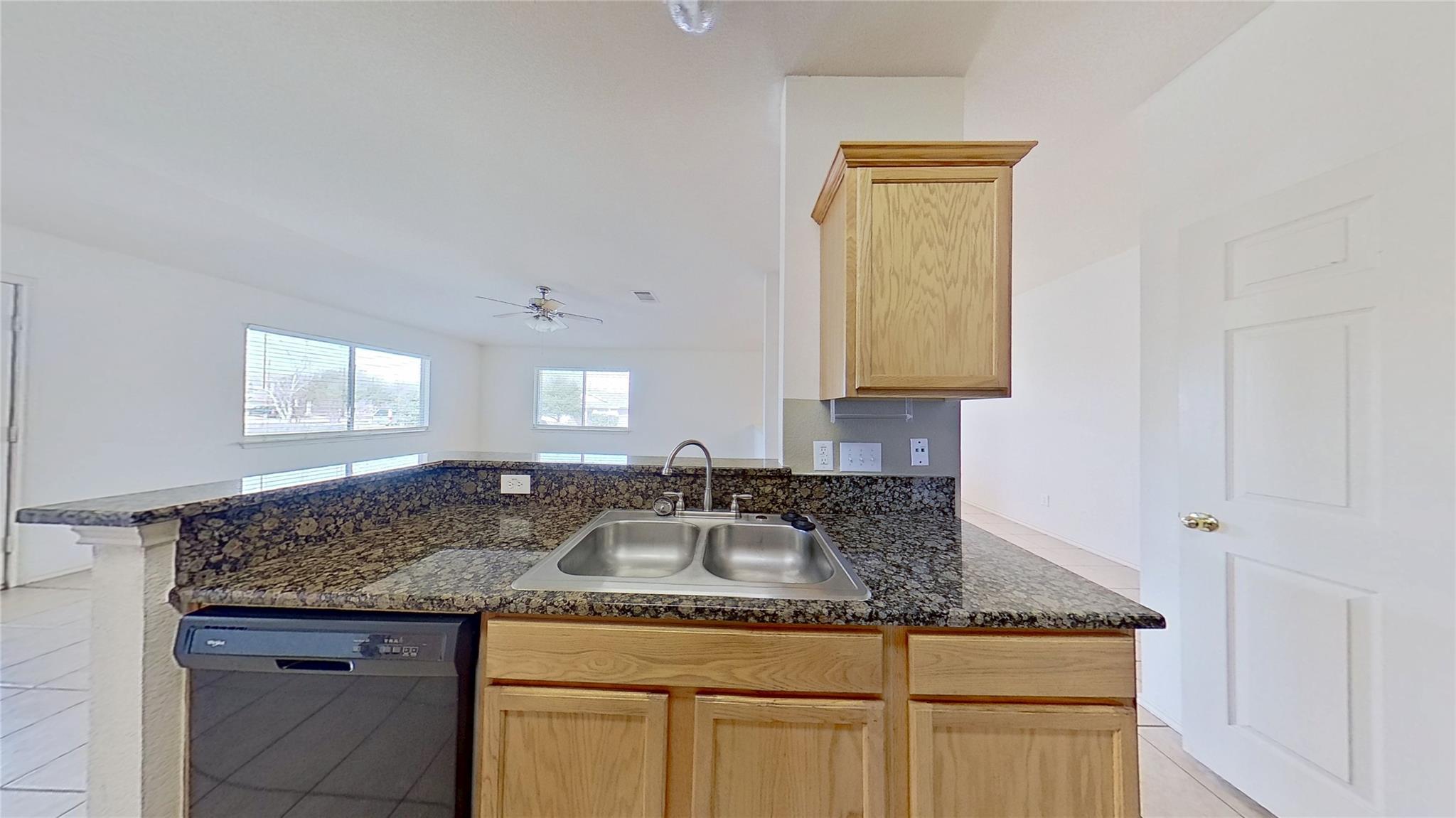 1119 Whitley Dr, Leander, TX 78641