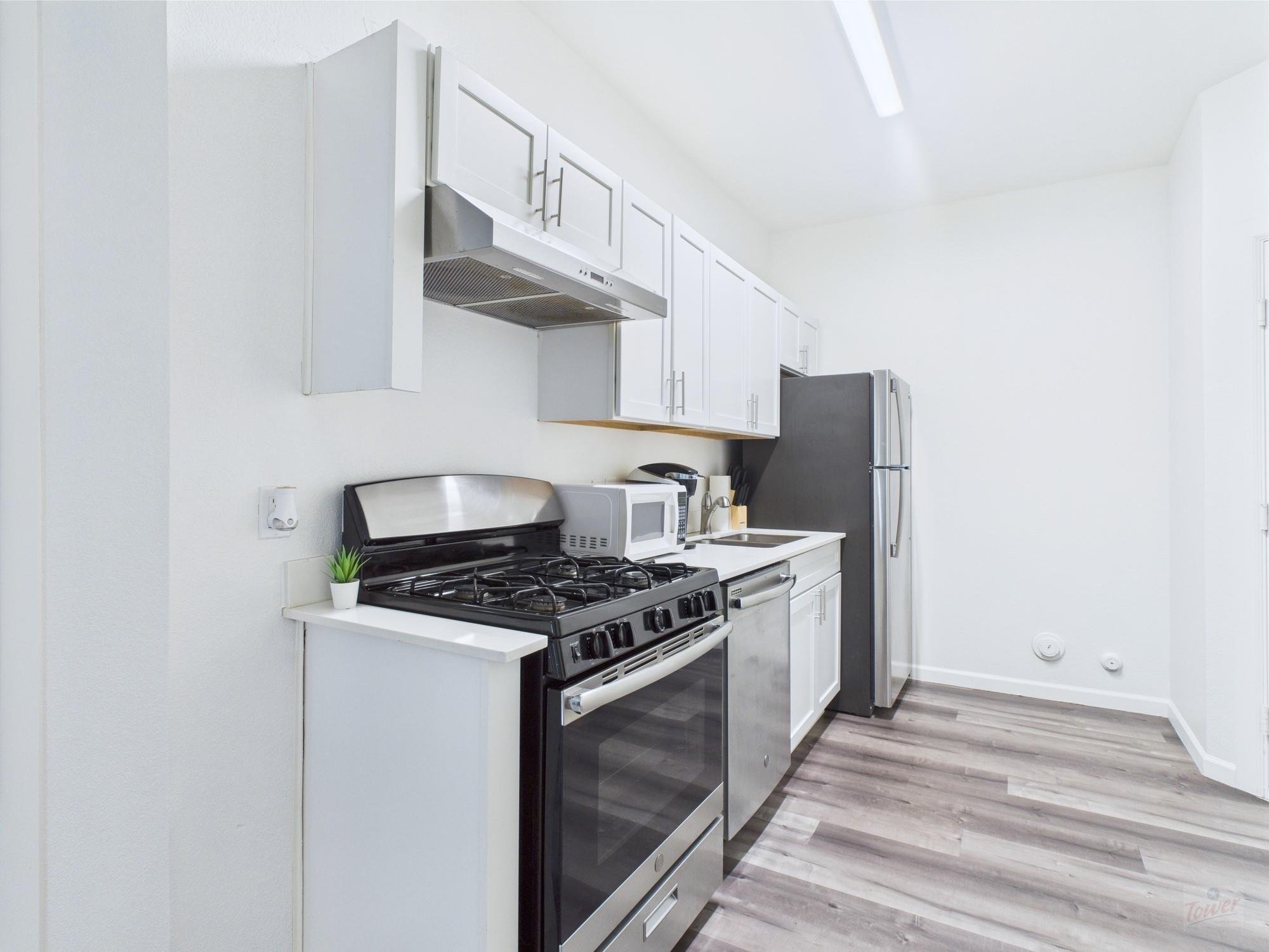 911 W 22nd St # 306, Austin, TX 78705