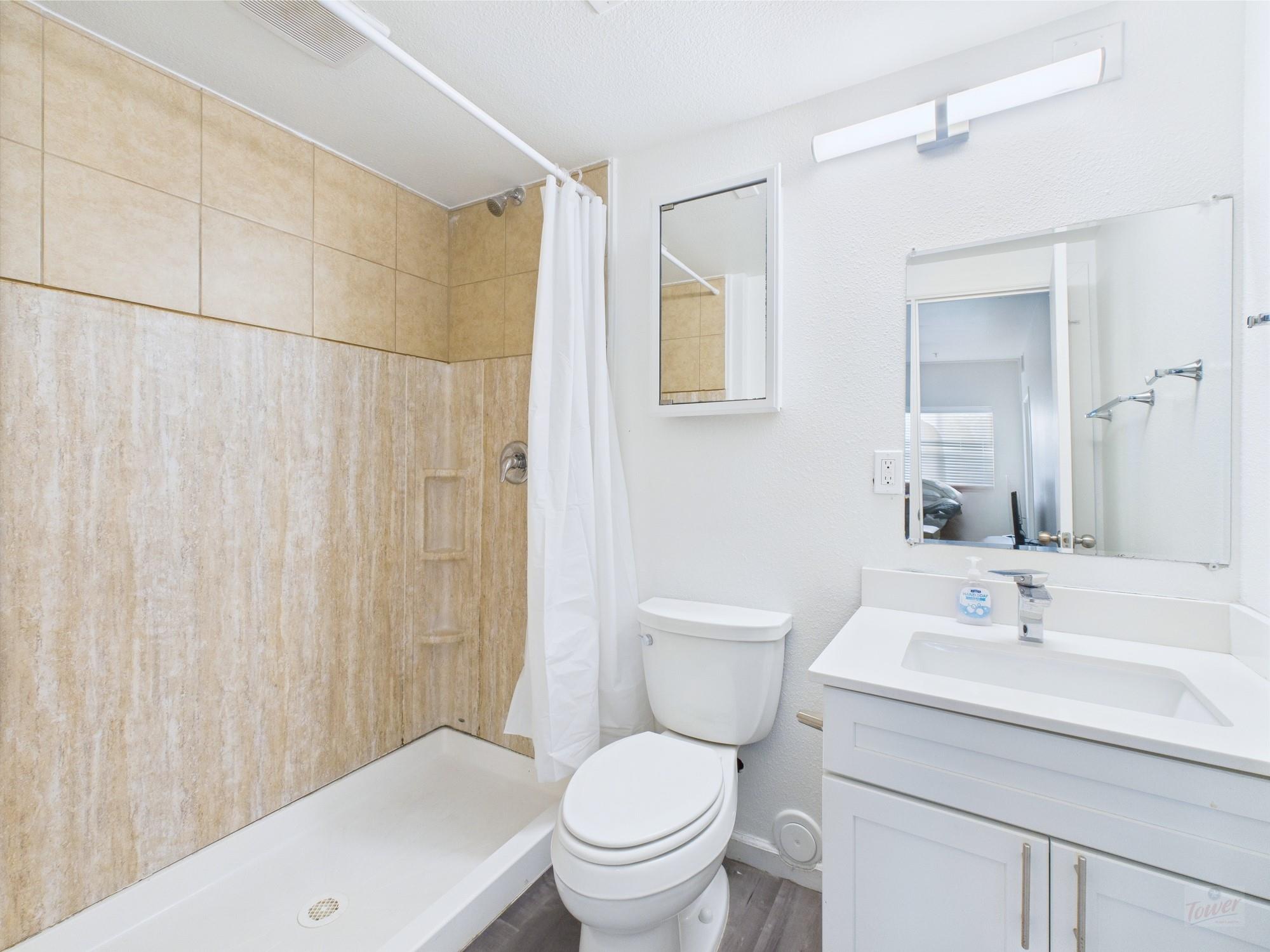 911 W 22nd St # 306, Austin, TX 78705