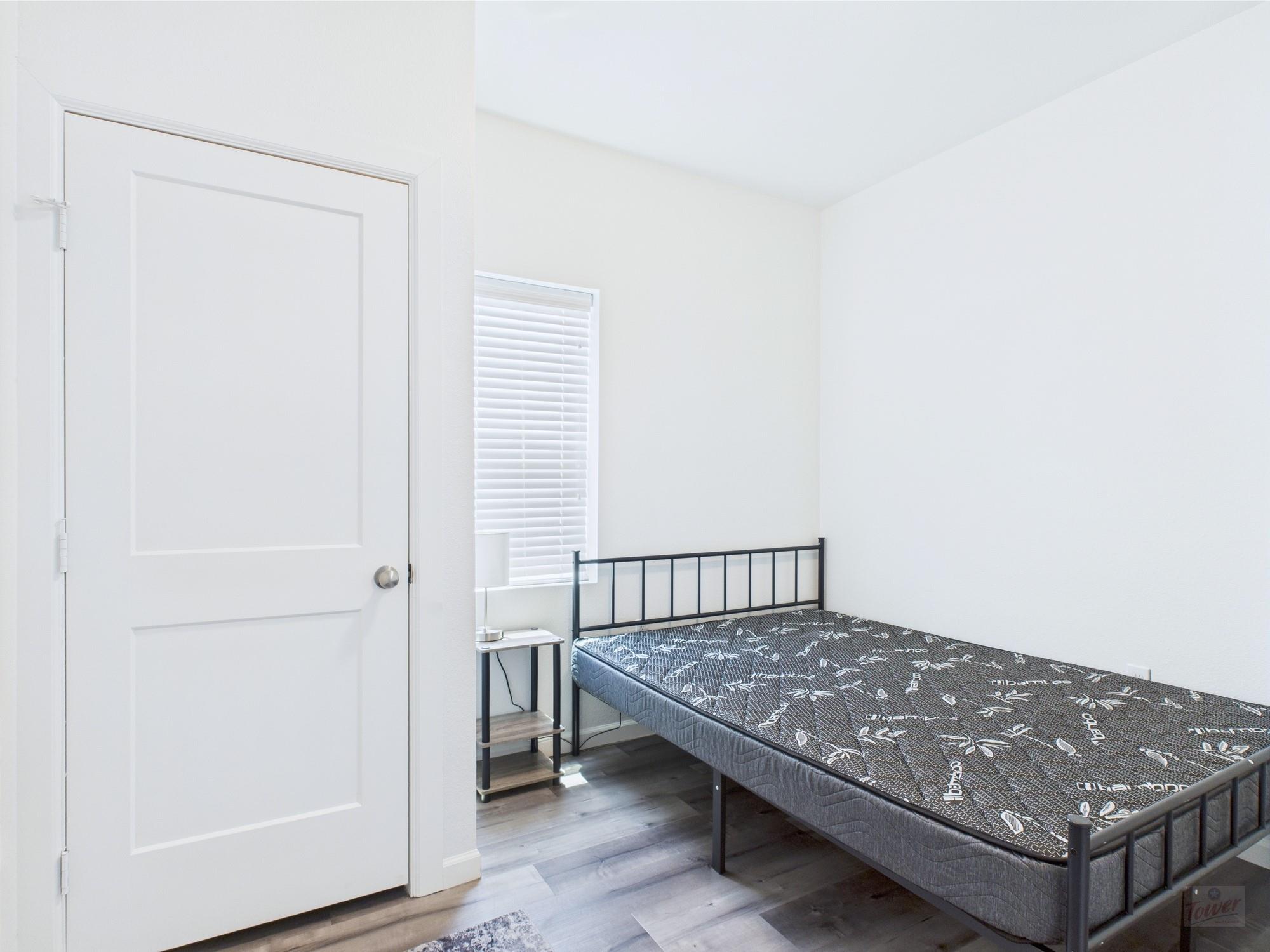 911 W 22nd St # 306, Austin, TX 78705